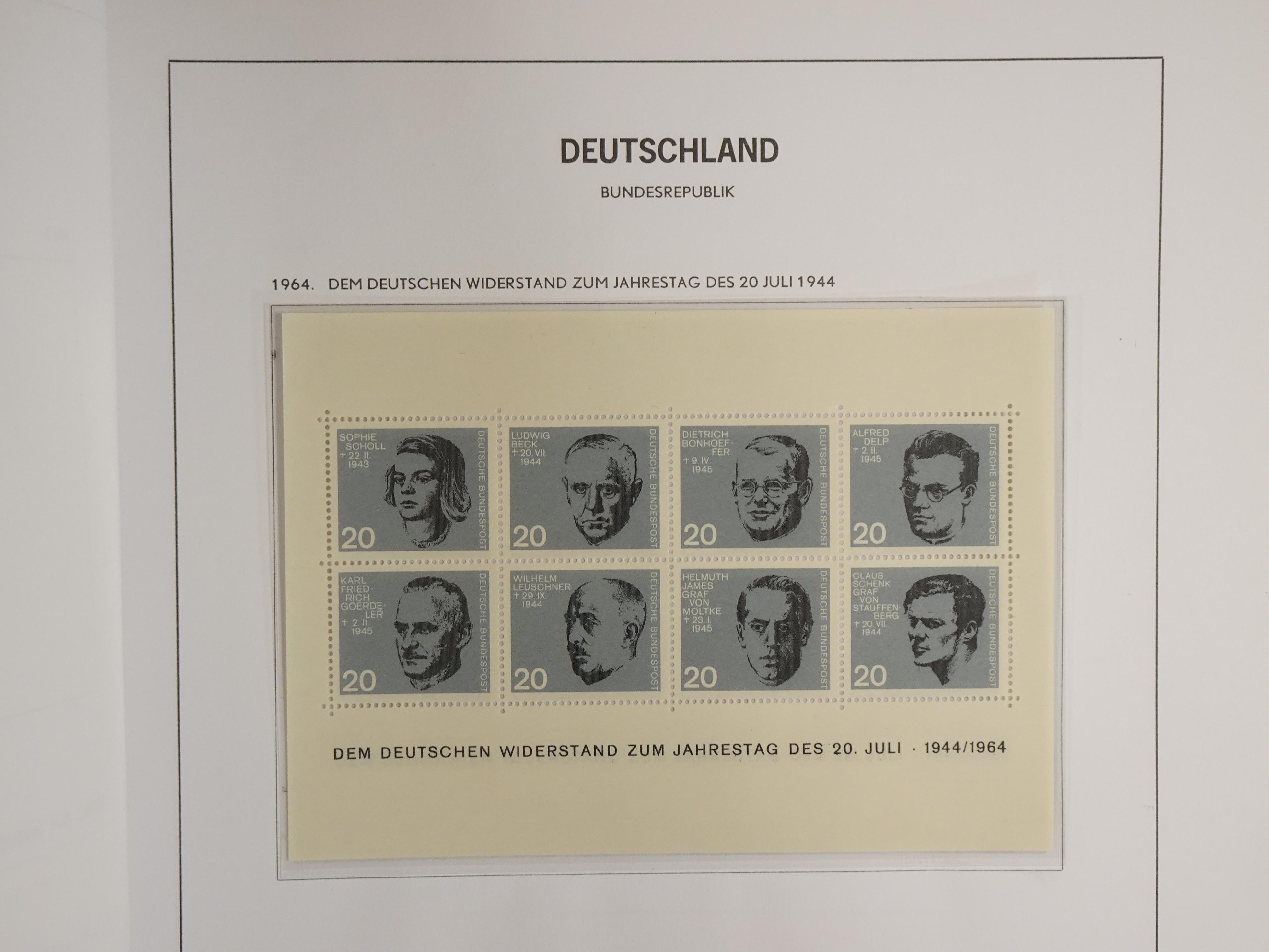 Collectie met goed begin periode. 107