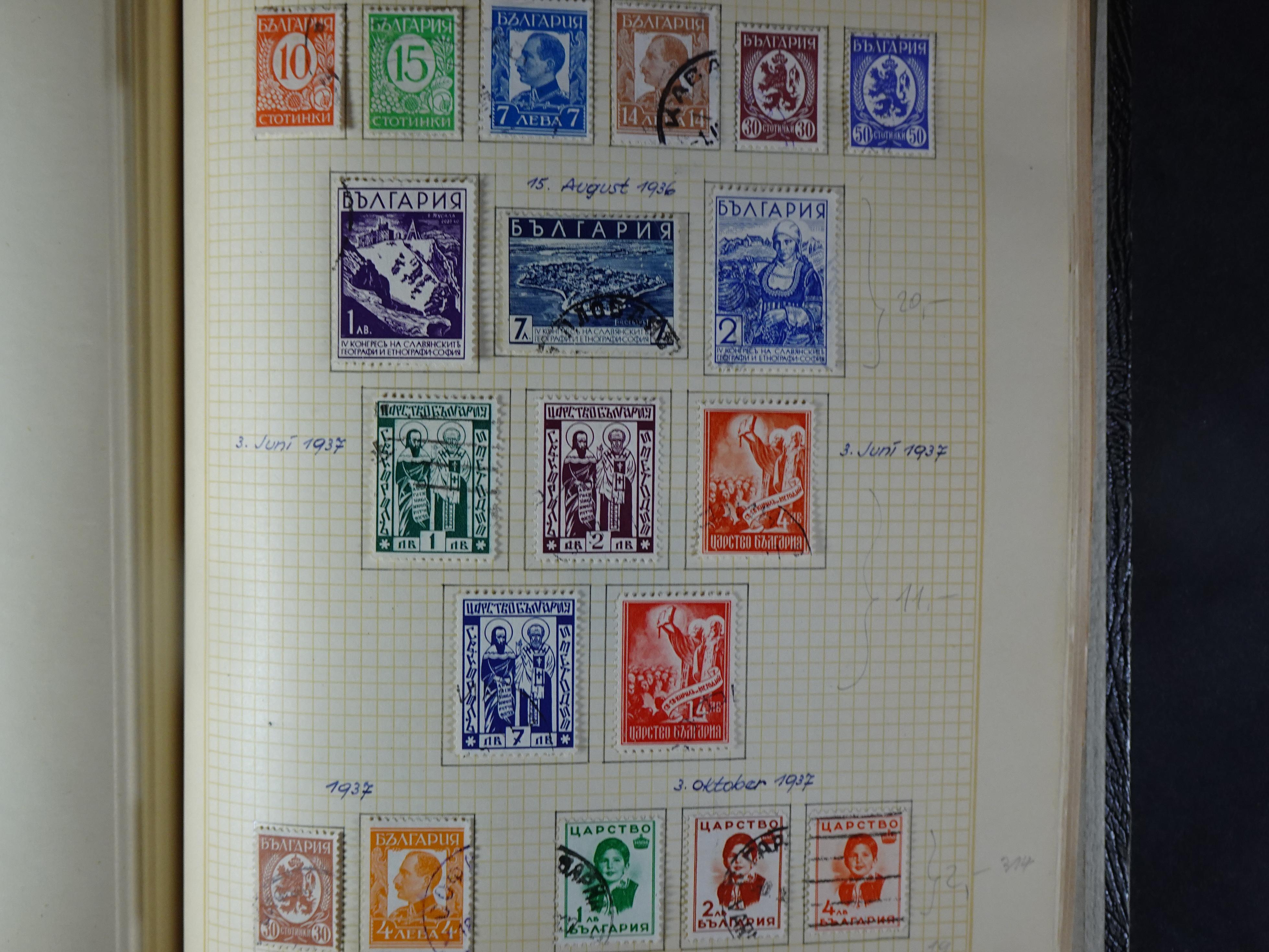 Nette klassieke verzameling 1879 - 1940 met goed materiaal in oud kleinbandje.
Hoge cat. waarde. 21