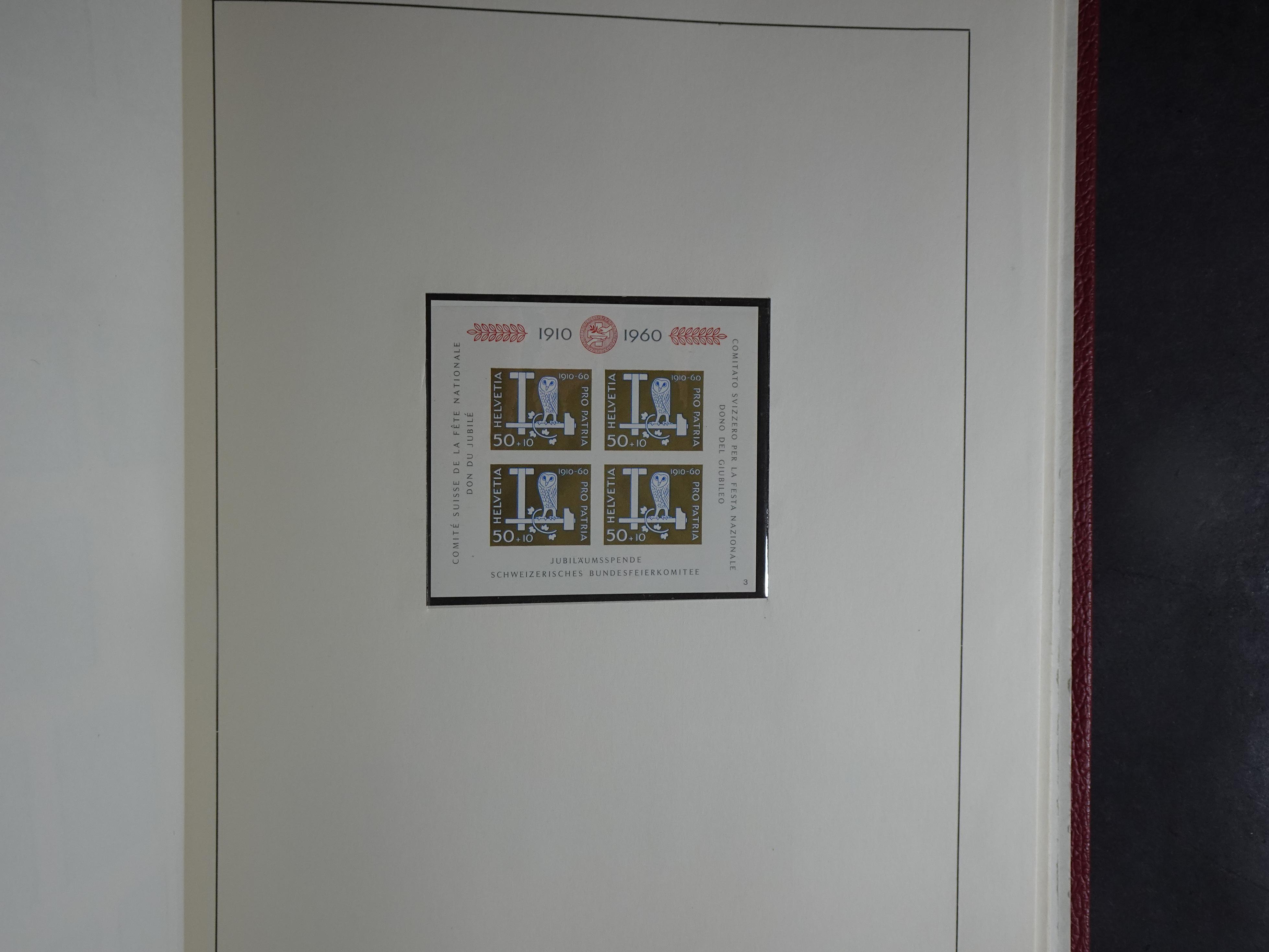 Verzameling waarbij beter blokken postfris. 28