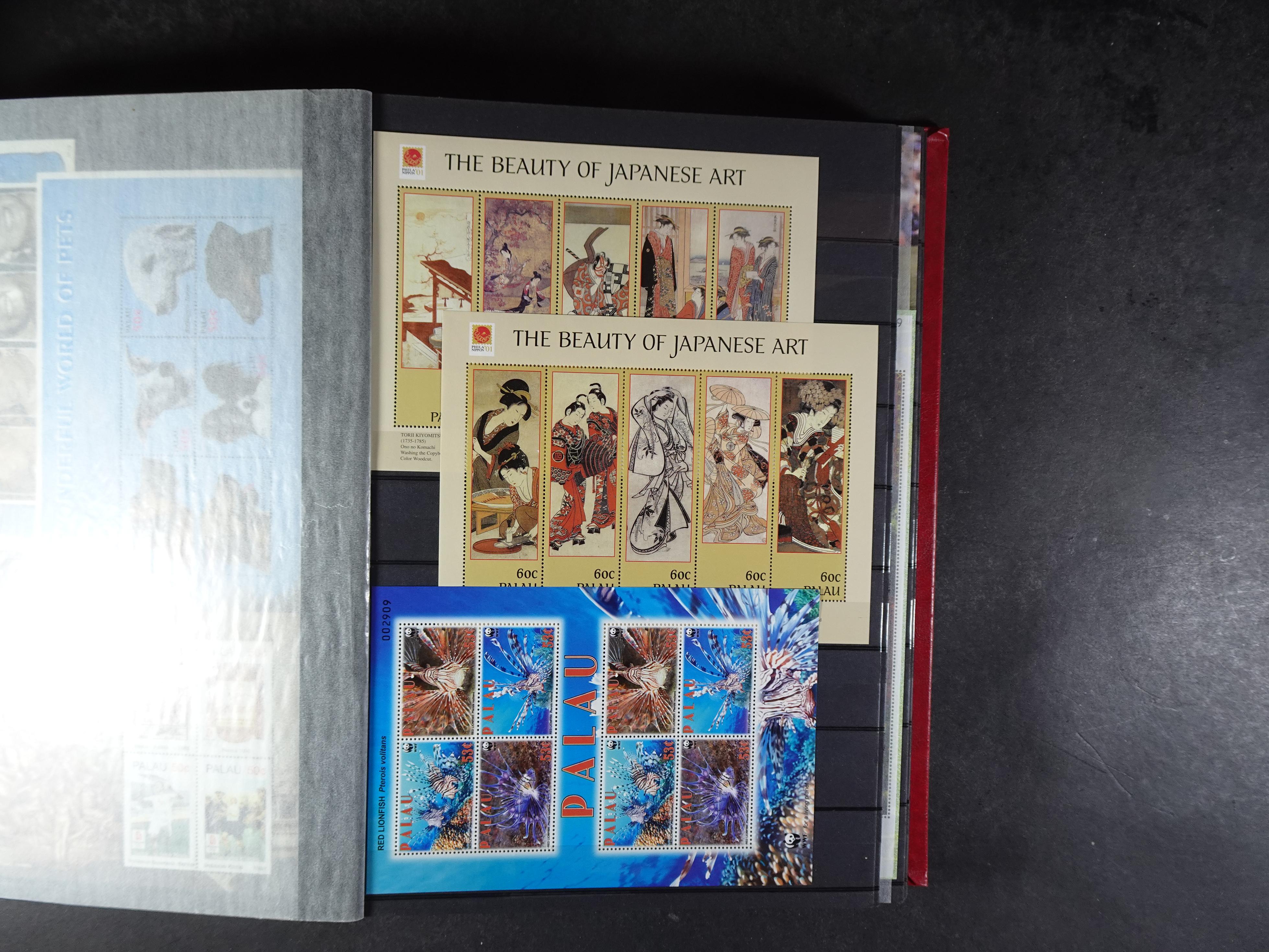 Palau 230 postfrisse blokken. €1,20 per stuk.
Enorme cat. waarde.
Koopje. 23