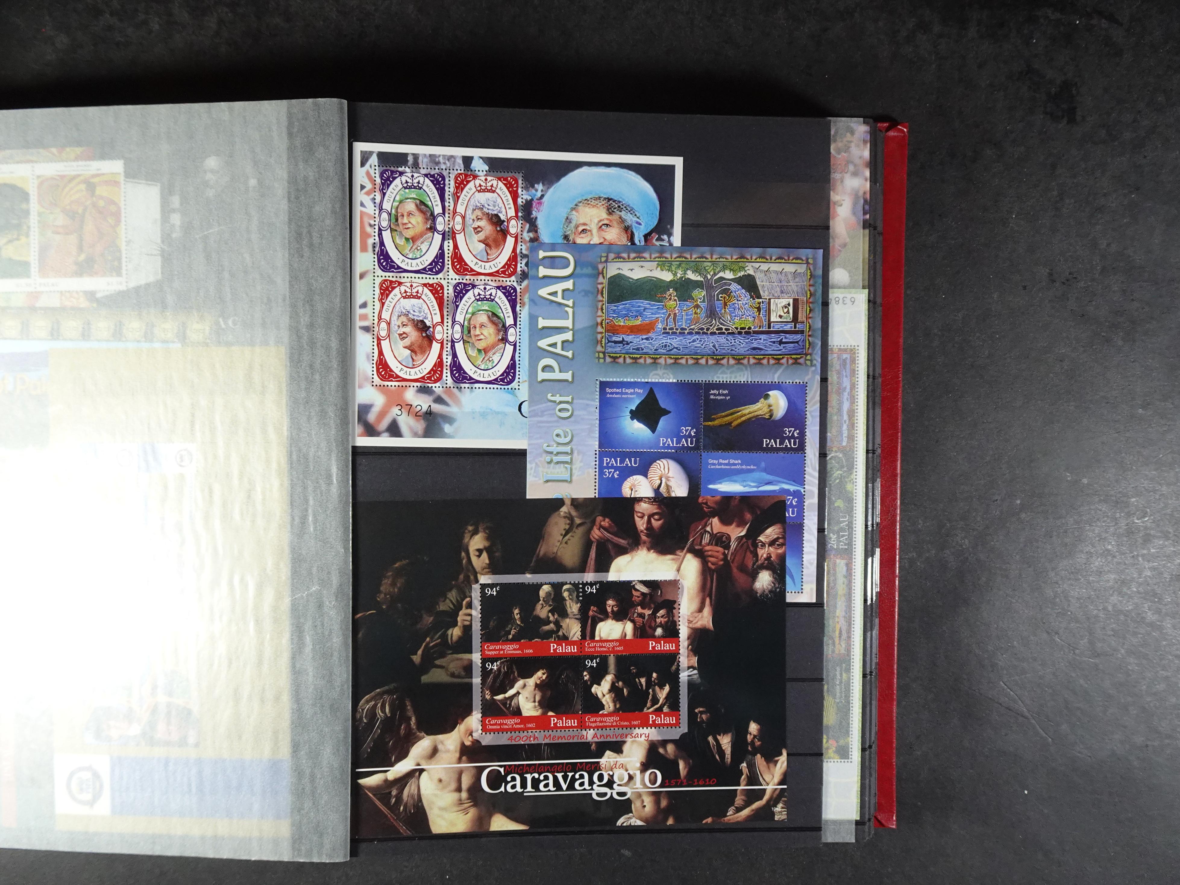 Palau 230 postfrisse blokken. €1,20 per stuk.
Enorme cat. waarde.
Koopje. 25