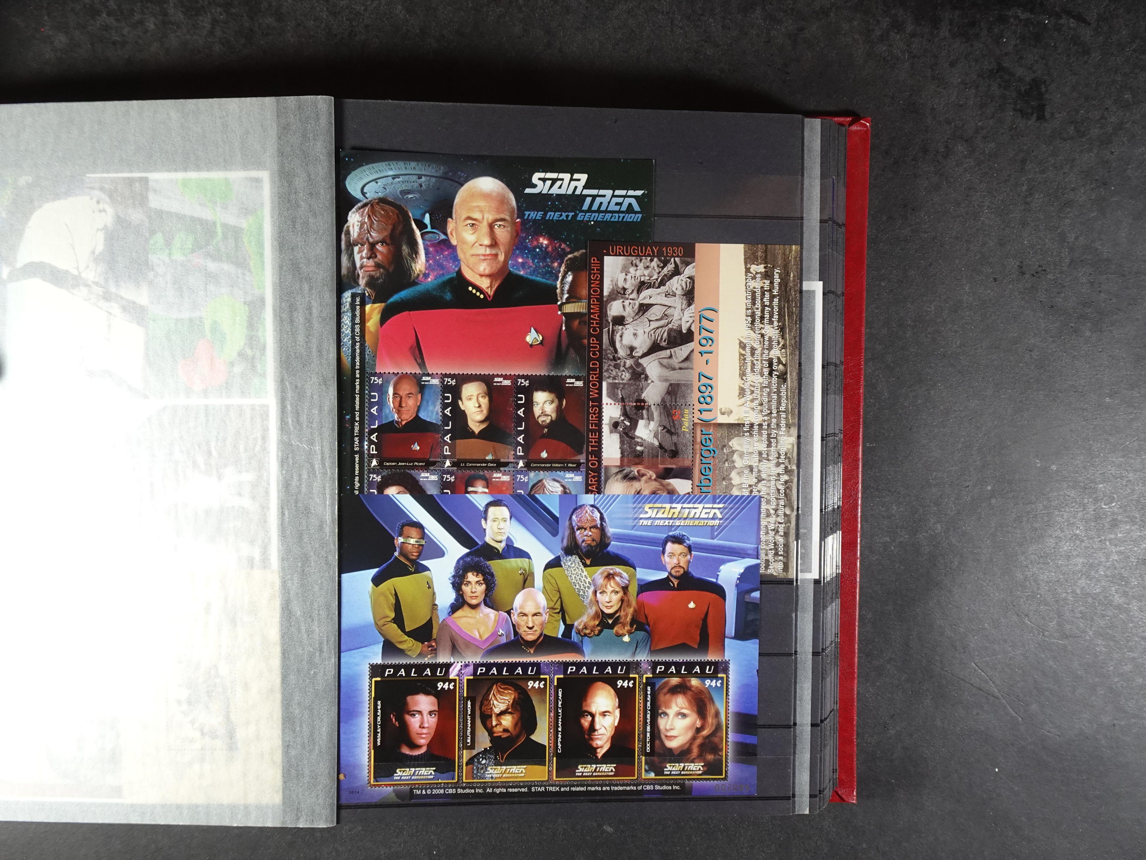 Palau 230 postfrisse blokken. €1,20 per stuk.
Enorme cat. waarde.
Koopje. 29