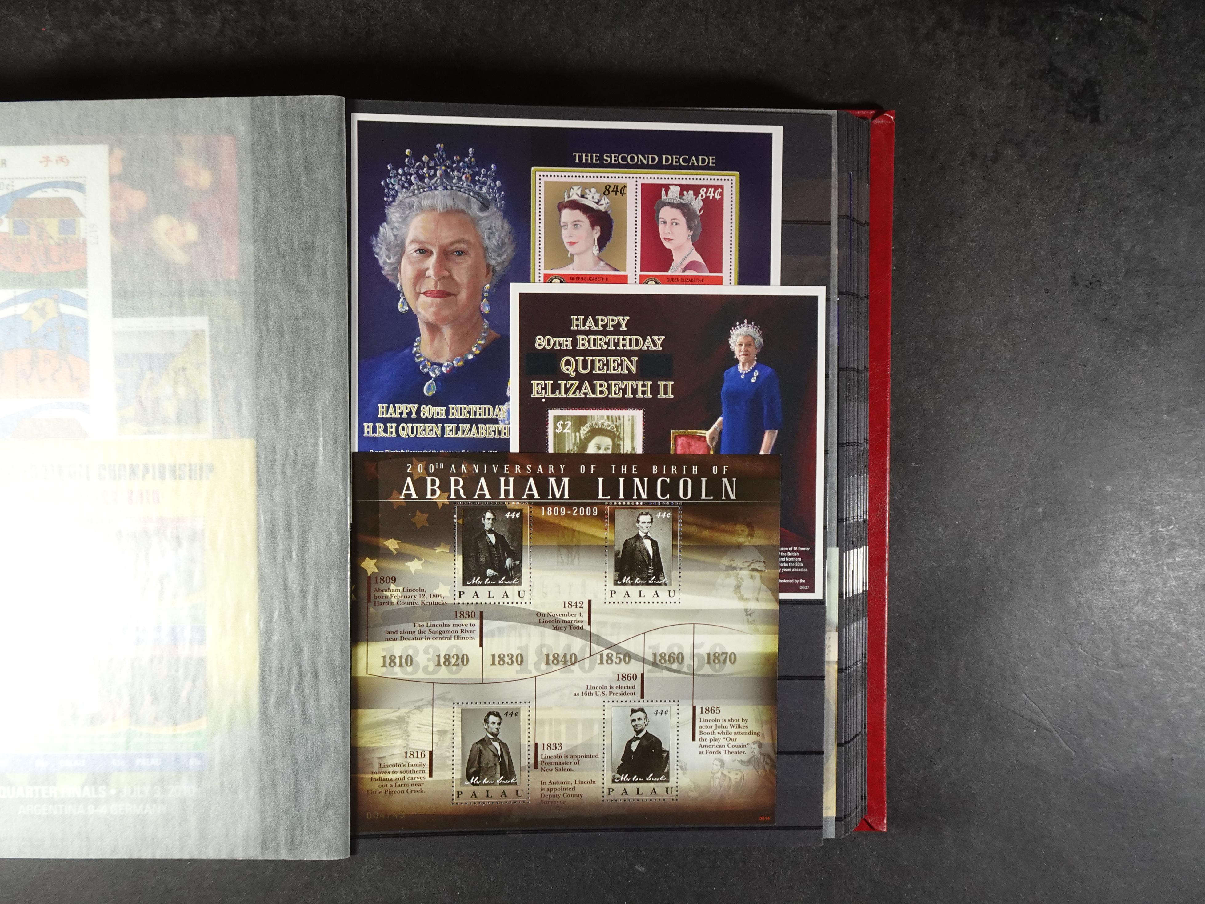 Palau 230 postfrisse blokken. €1,20 per stuk.
Enorme cat. waarde.
Koopje. 33