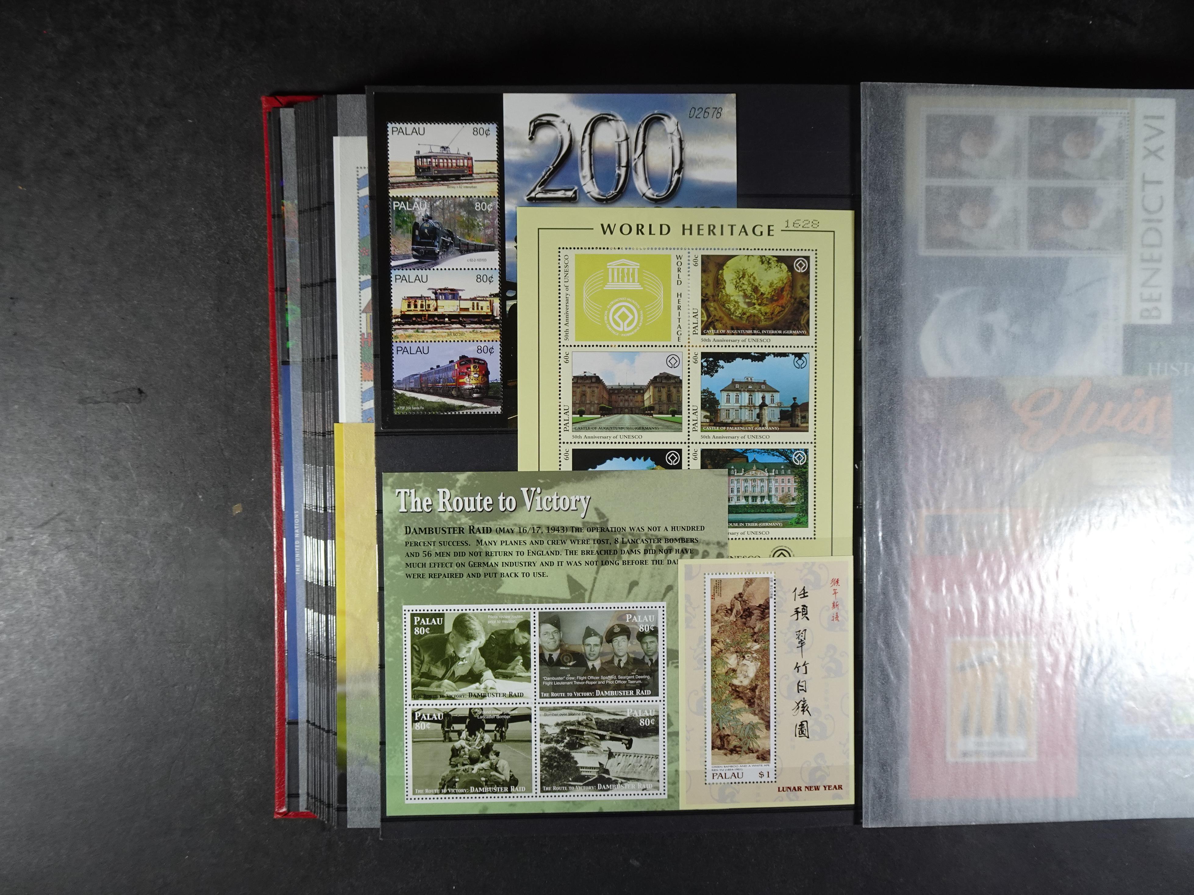 Palau 230 postfrisse blokken. €1,20 per stuk.
Enorme cat. waarde.
Koopje. 34