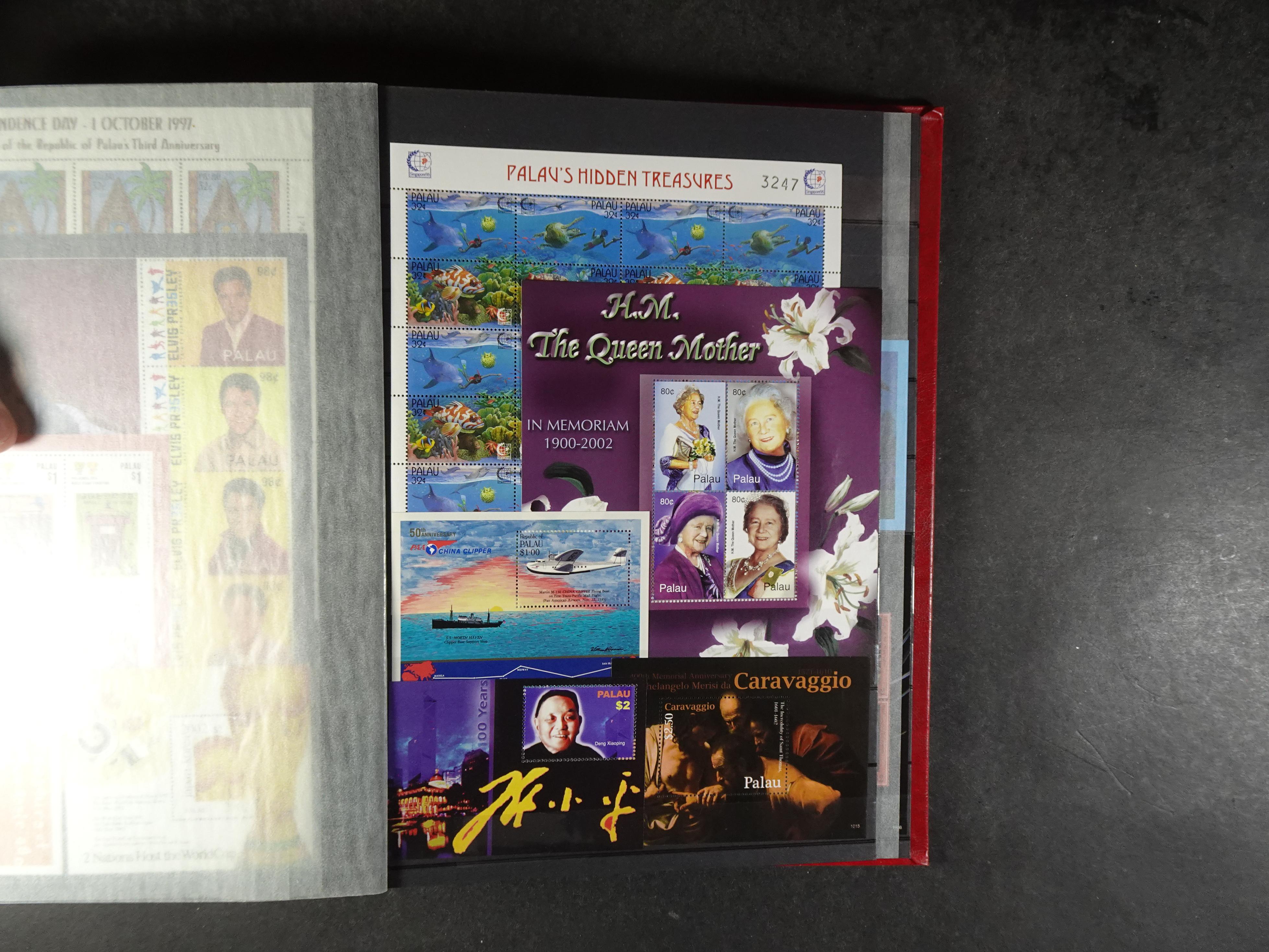 Palau 230 postfrisse blokken. €1,20 per stuk.
Enorme cat. waarde.
Koopje. 49