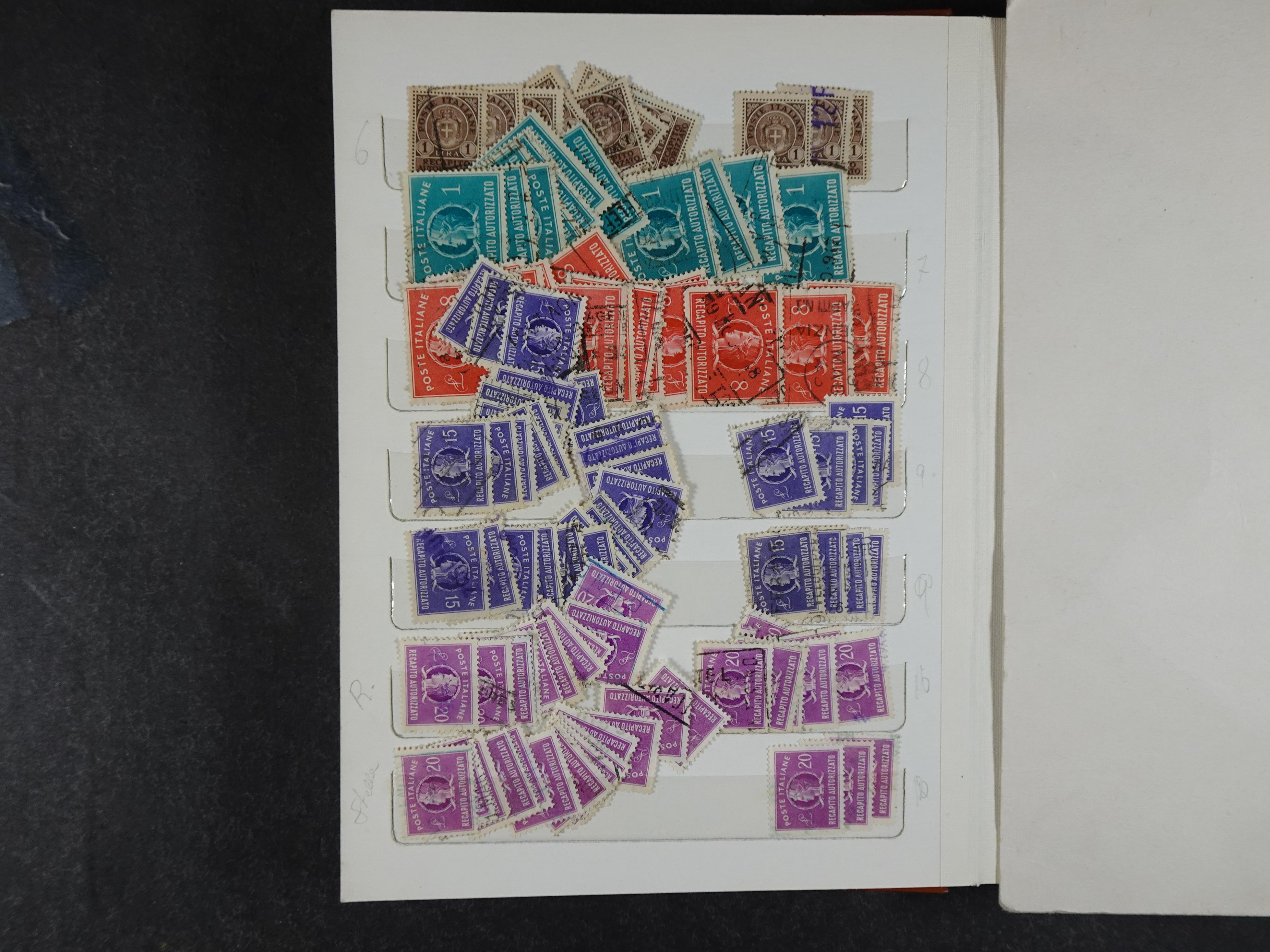 Back of the Book, veel schaarse materiaal aanwezig. Enorme catalogus waarde.  4