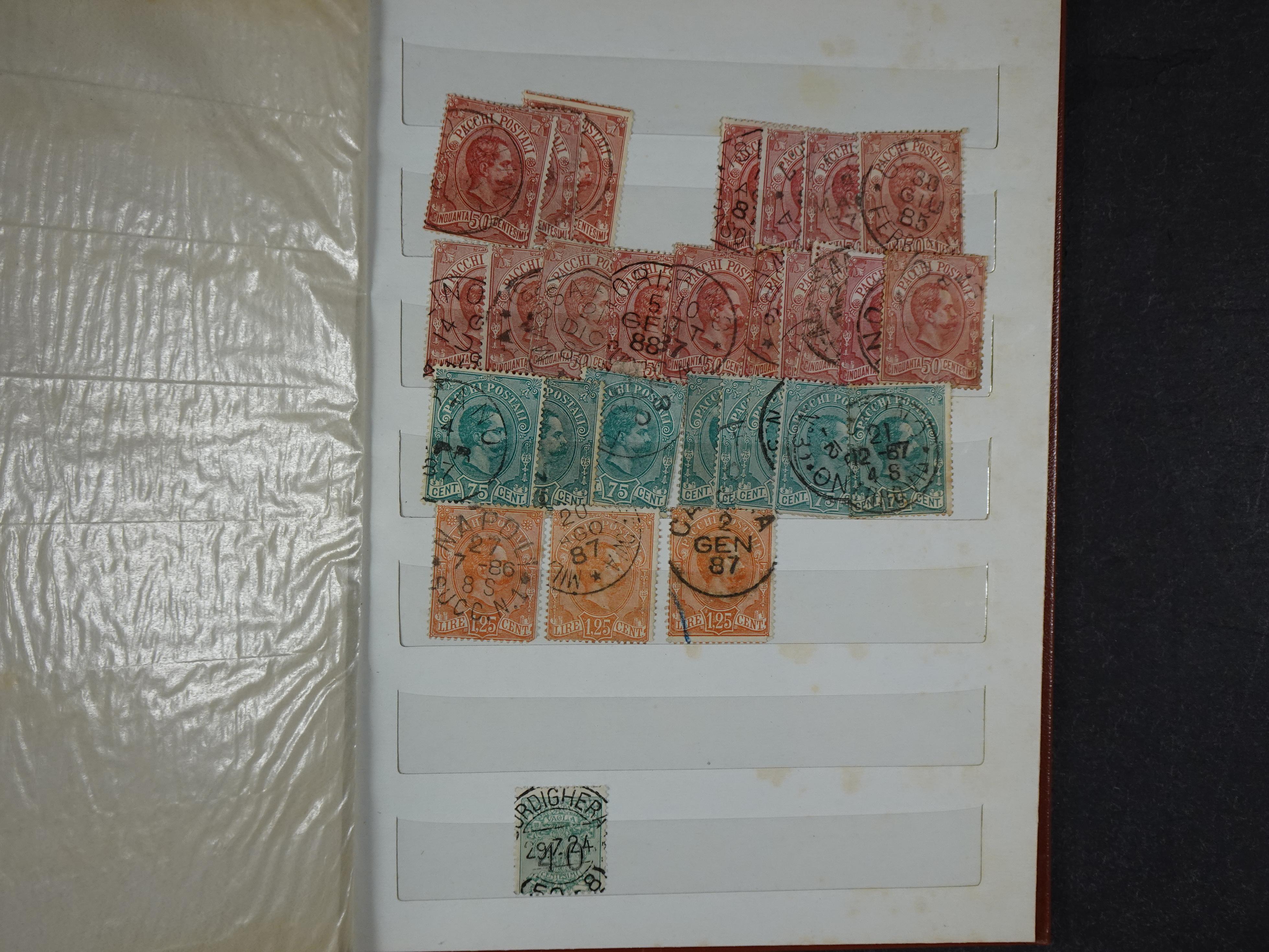 Back of the Book, veel schaarse materiaal aanwezig. Enorme catalogus waarde.  15