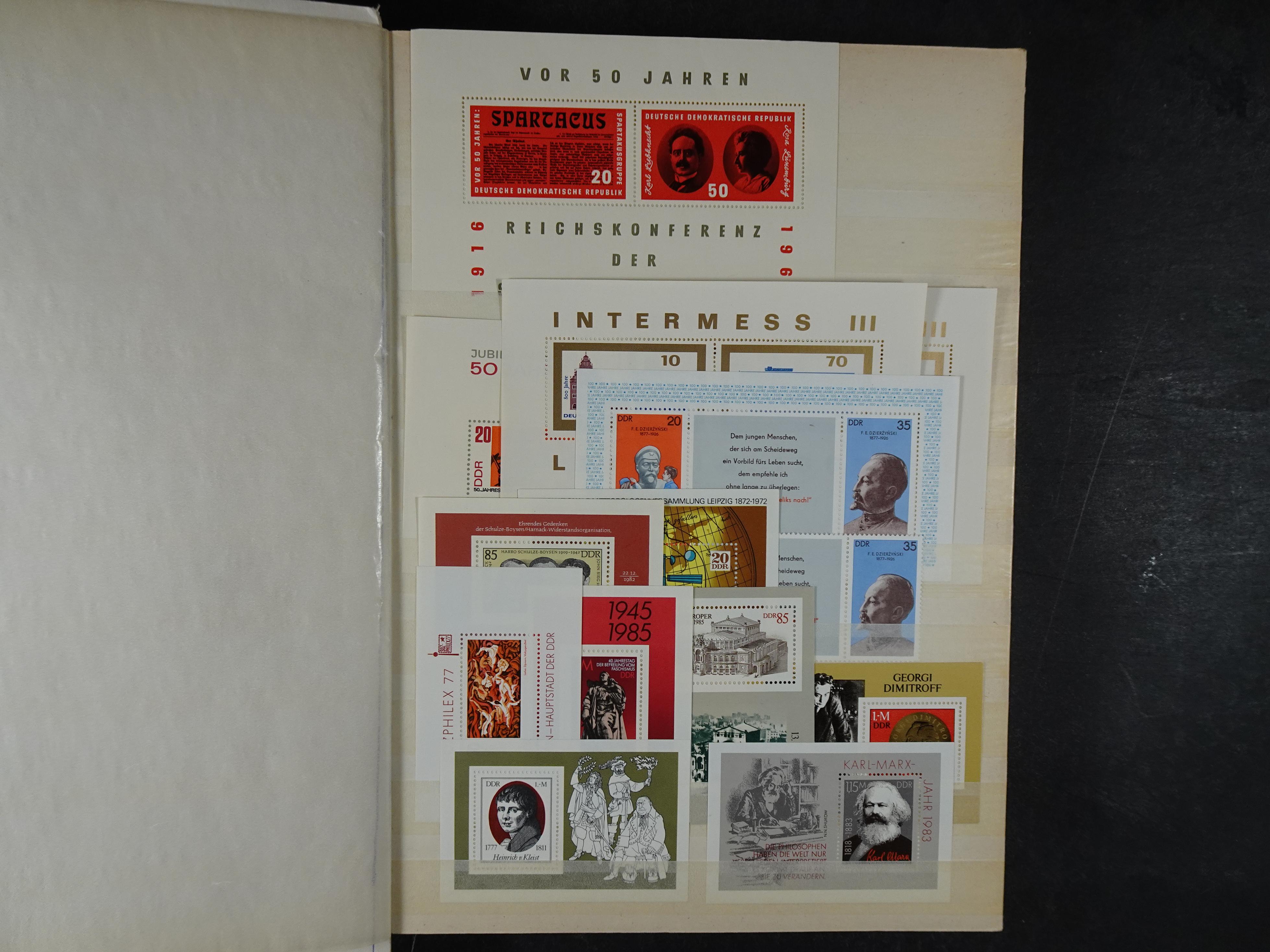 Meest postfrisse partij, veel motief mooie koop.  23