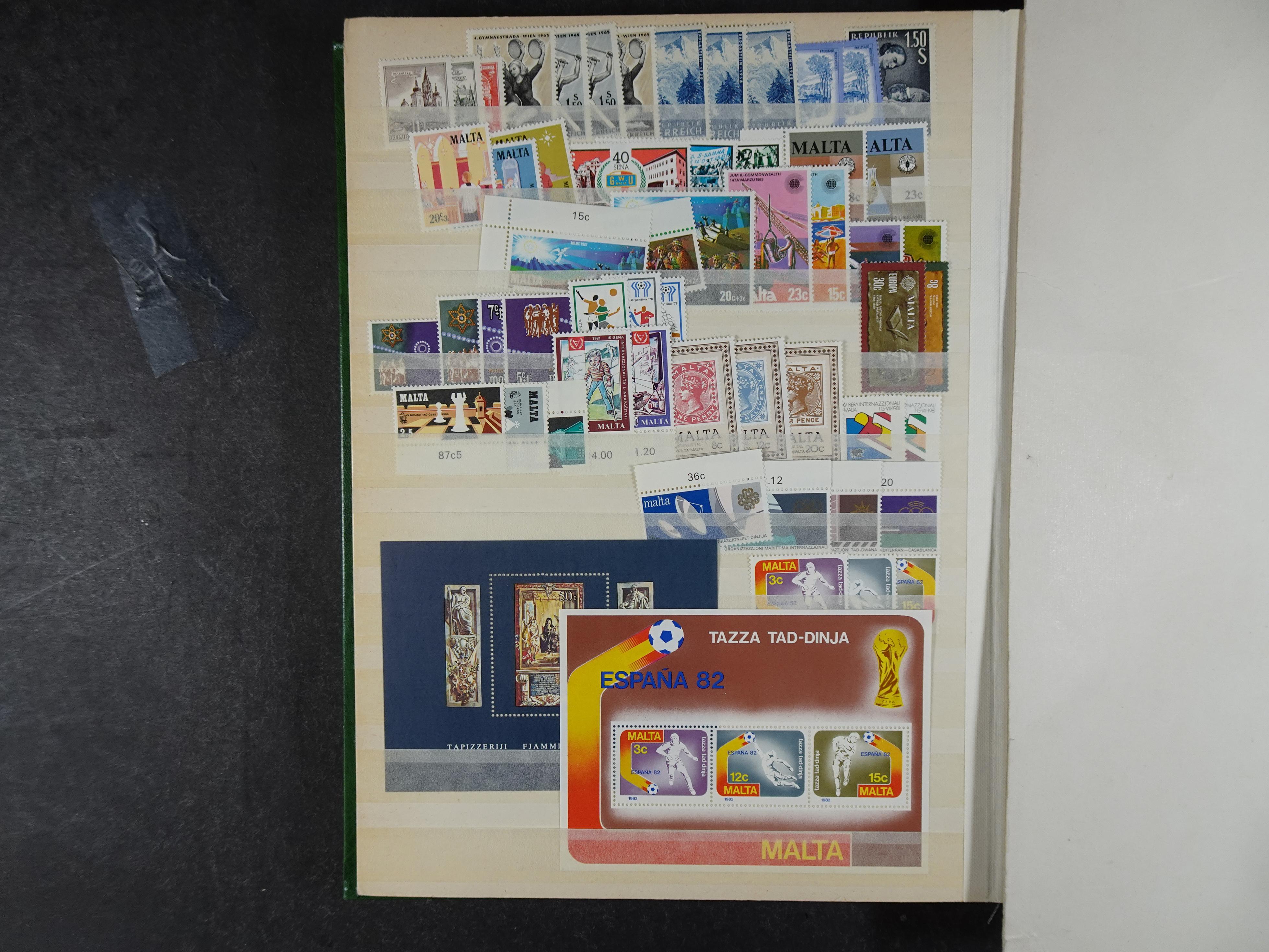 Meest postfrisse partij, veel motief mooie koop.  28