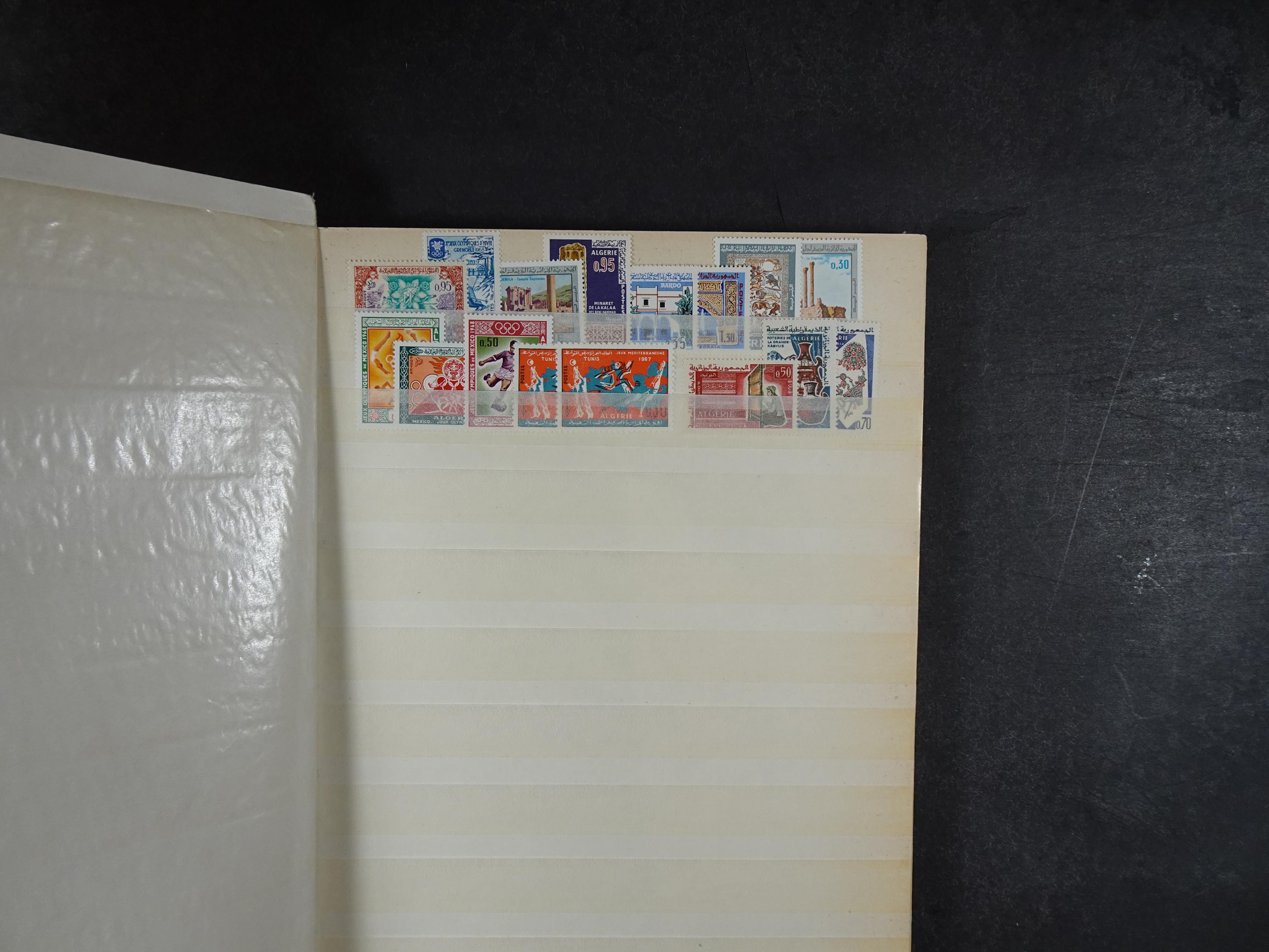 Meest postfrisse partij, veel motief mooie koop.  35