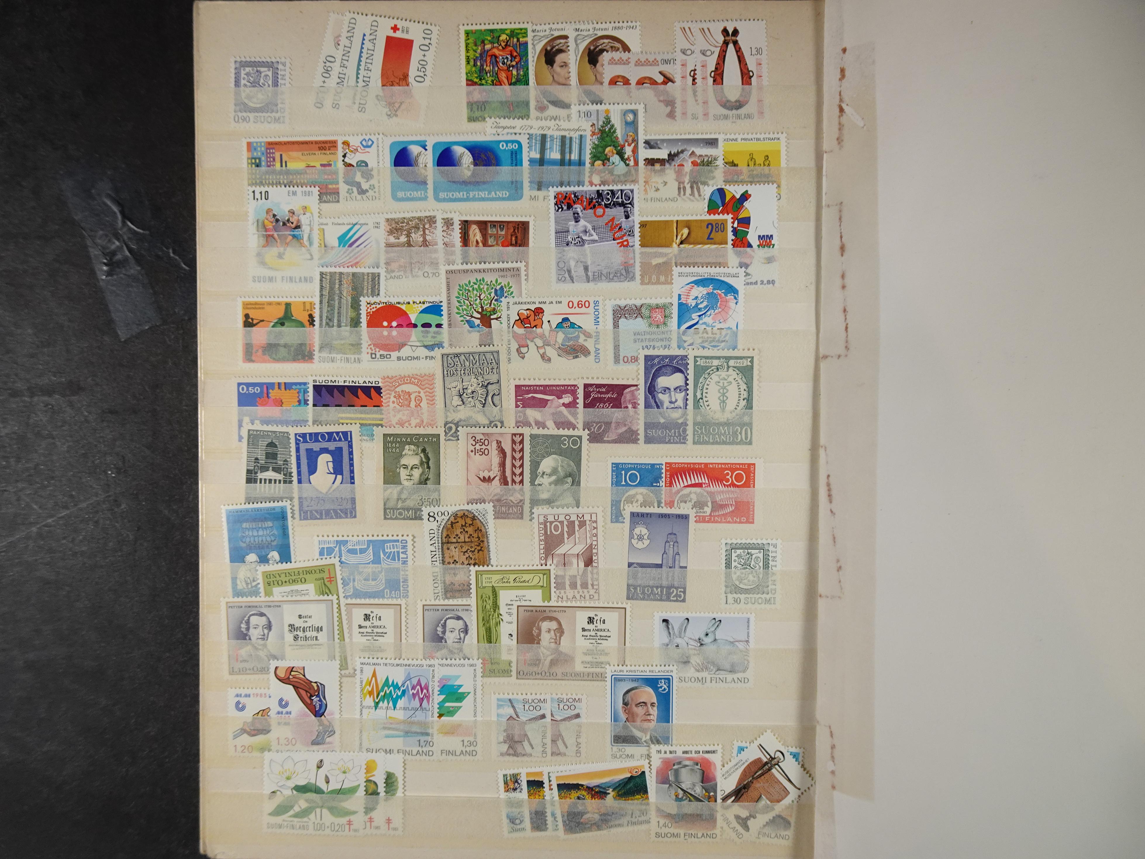 Meest postfrisse partij, veel motief mooie koop.  49