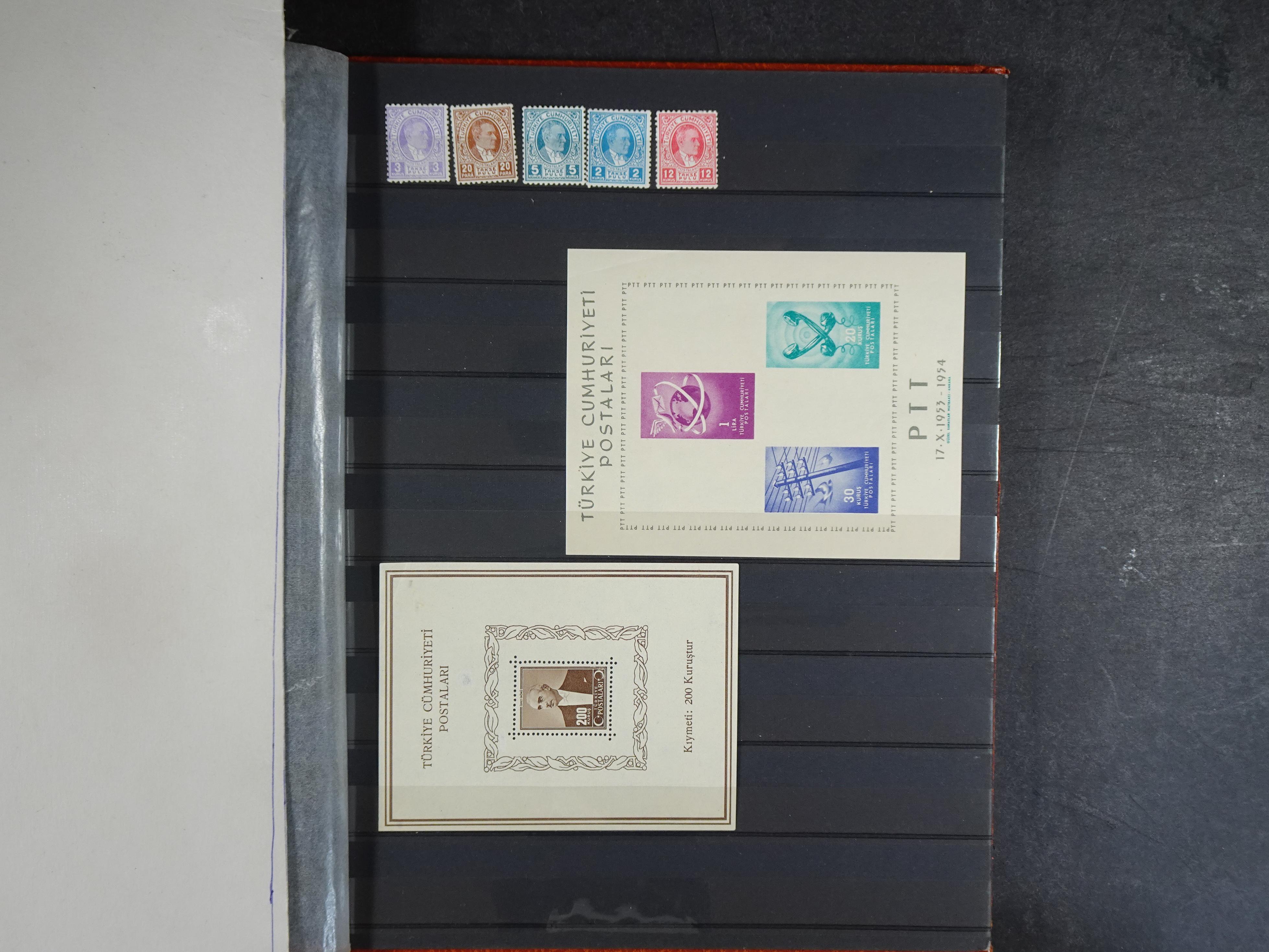 Mooie deels gespecialiseerde collectie, hoge waarde. 33