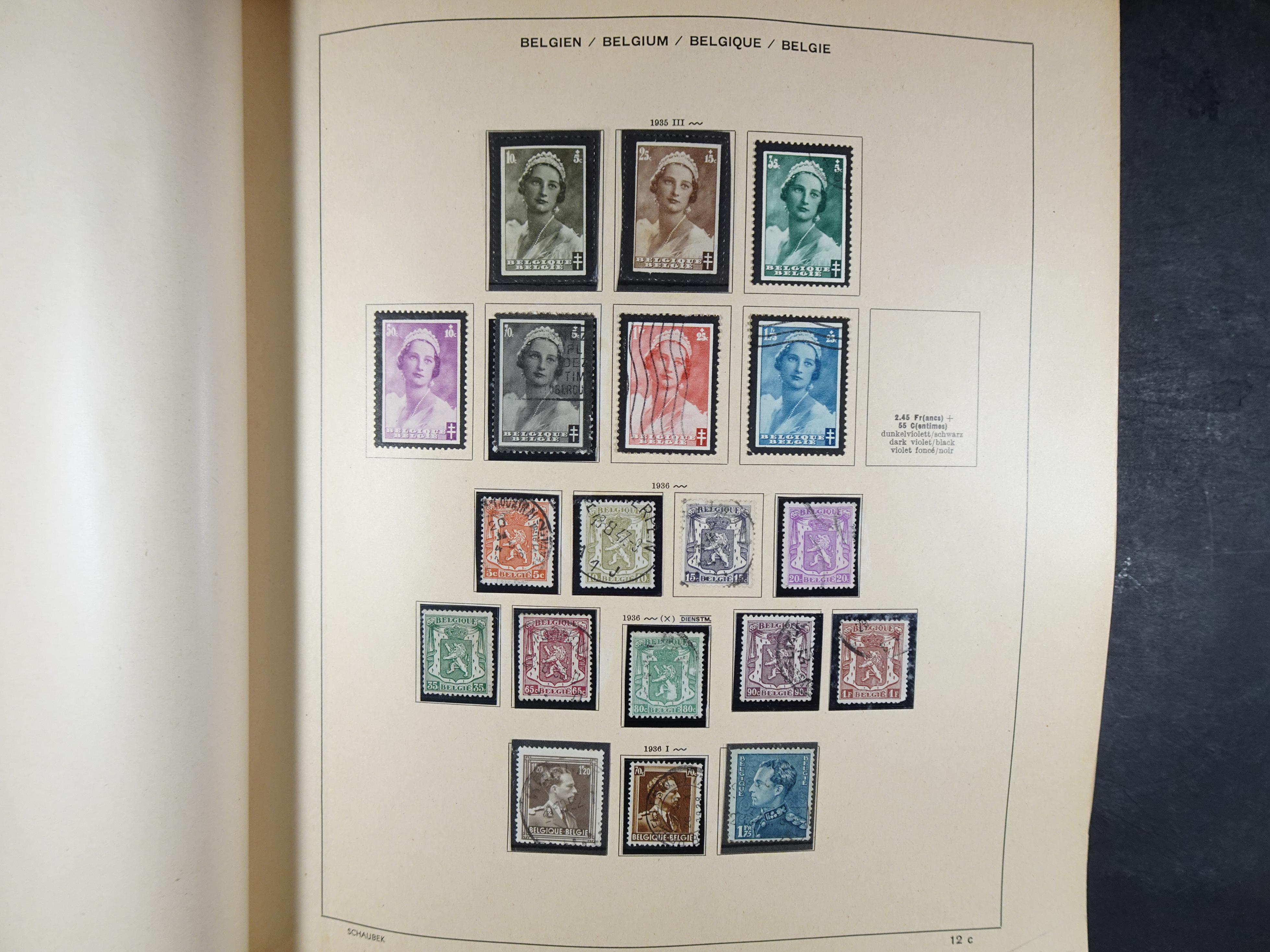 Mooie klassieke verzameling zeer goed gevulde Schaubek album. 10