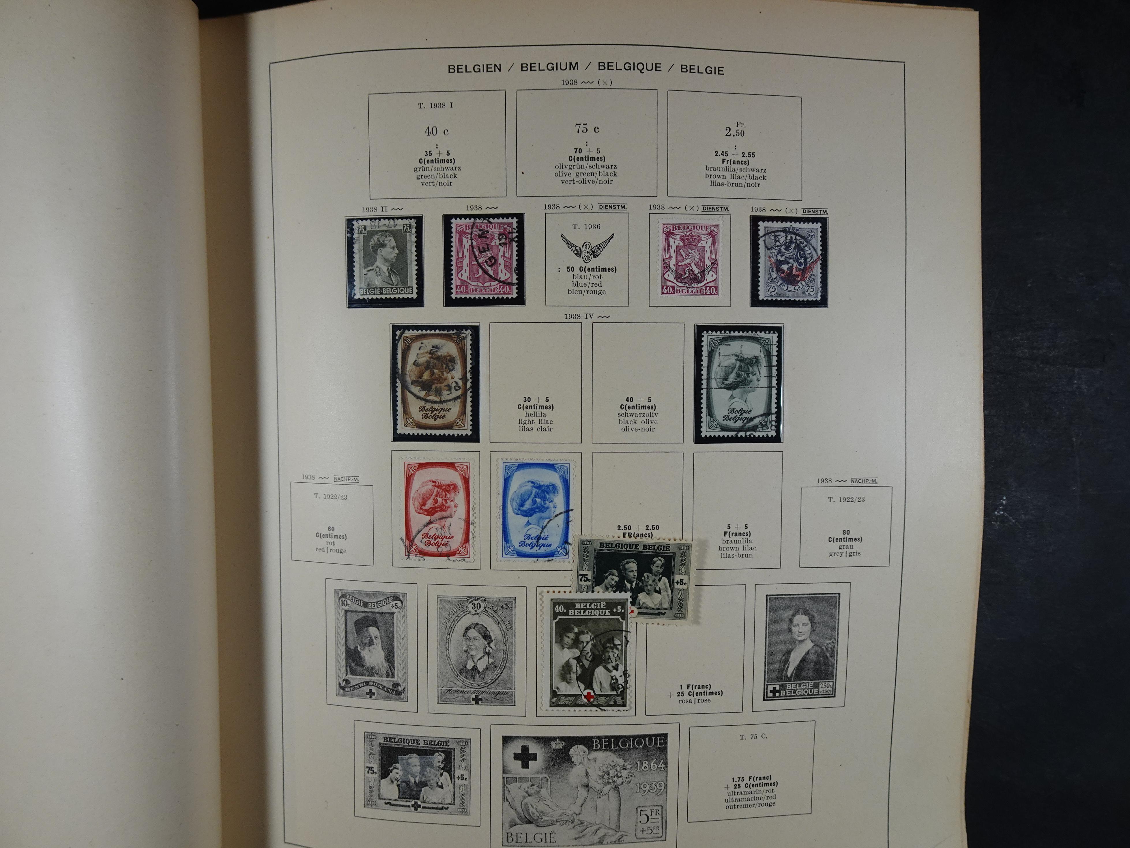 Mooie klassieke verzameling zeer goed gevulde Schaubek album. 13