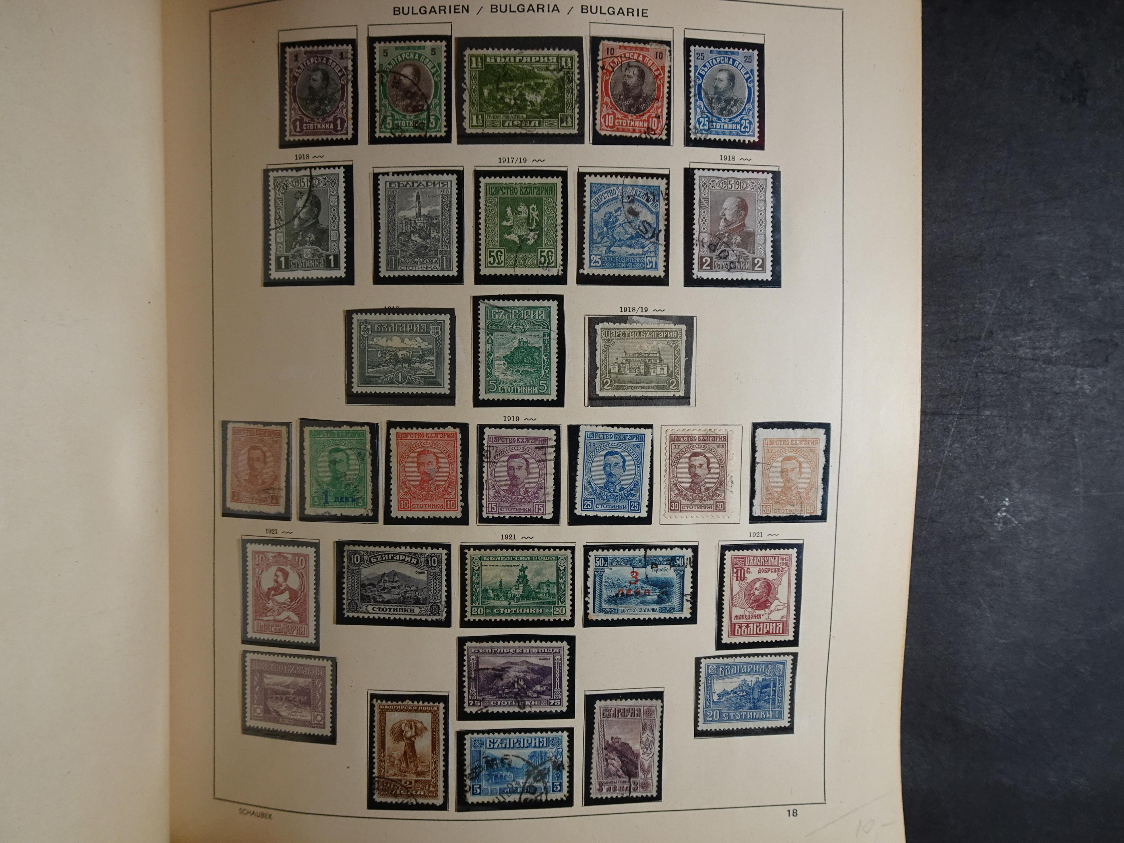 Mooie klassieke verzameling zeer goed gevulde Schaubek album. 23