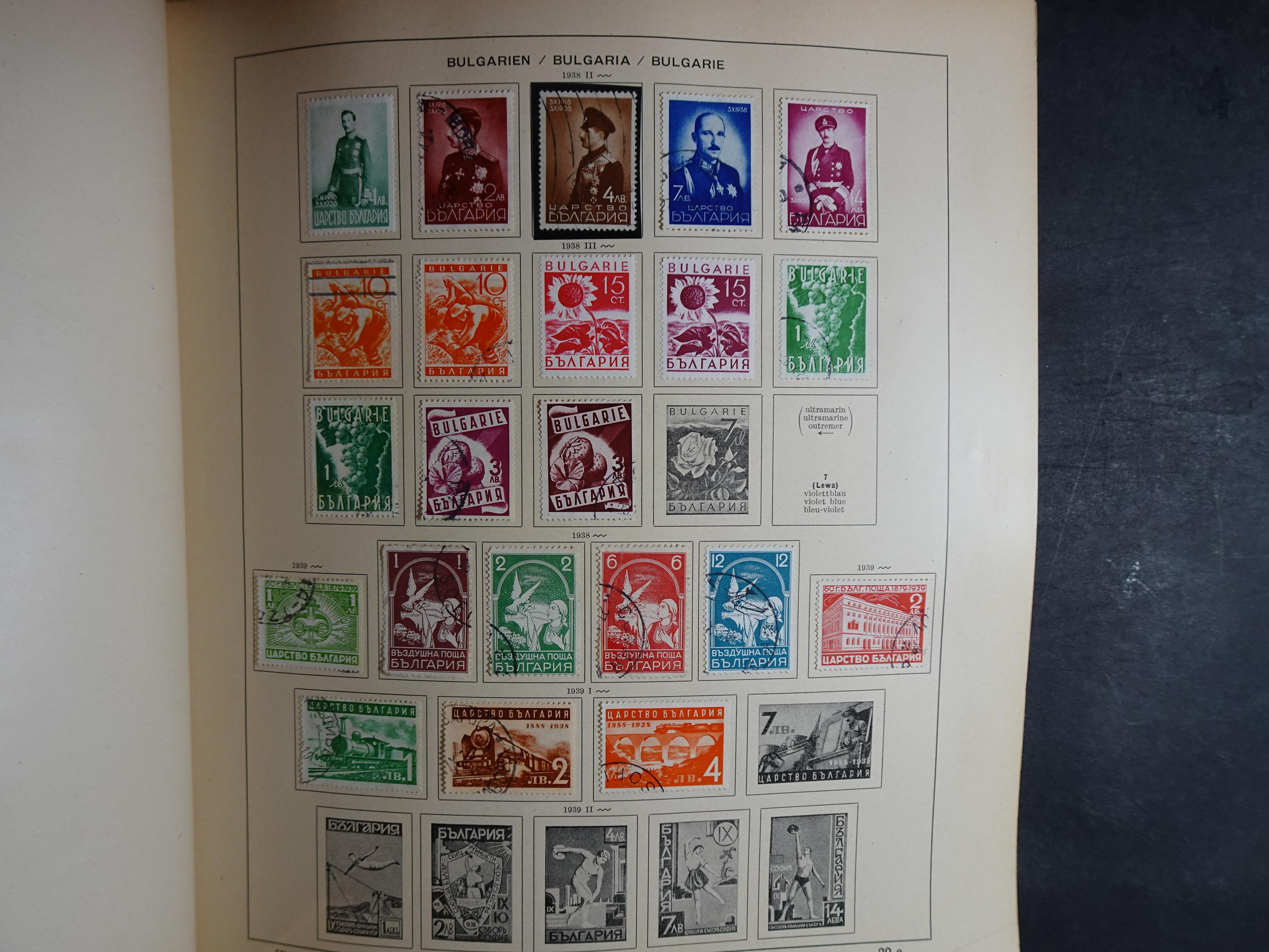 Mooie klassieke verzameling zeer goed gevulde Schaubek album. 28