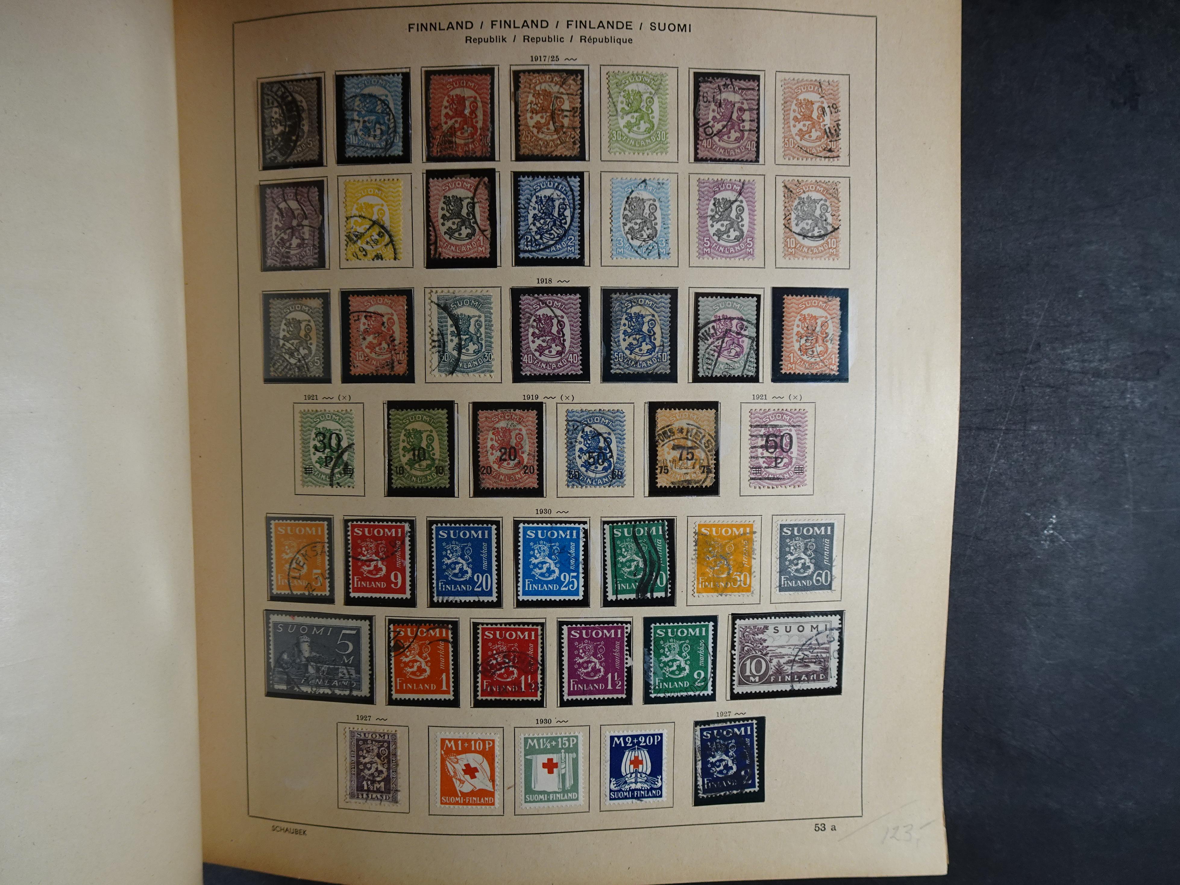 Mooie klassieke verzameling zeer goed gevulde Schaubek album. 45