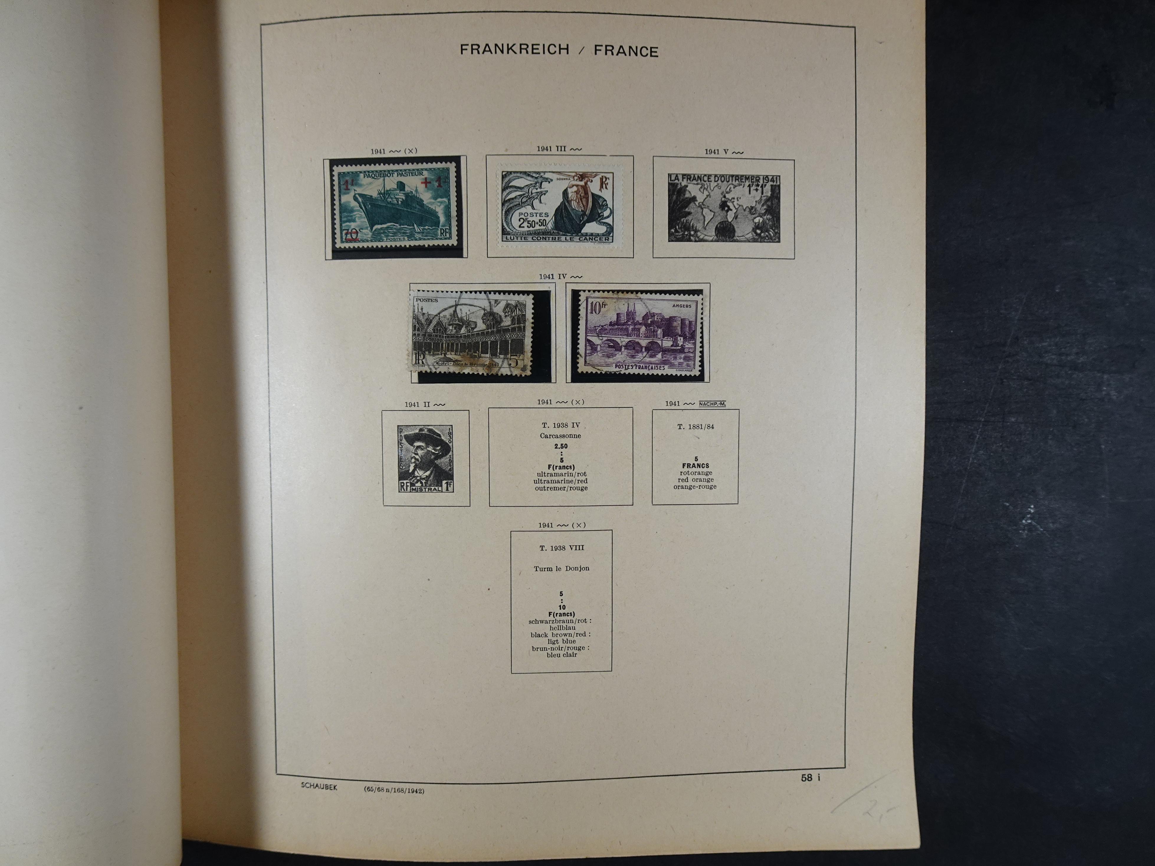 Mooie klassieke verzameling zeer goed gevulde Schaubek album. 64