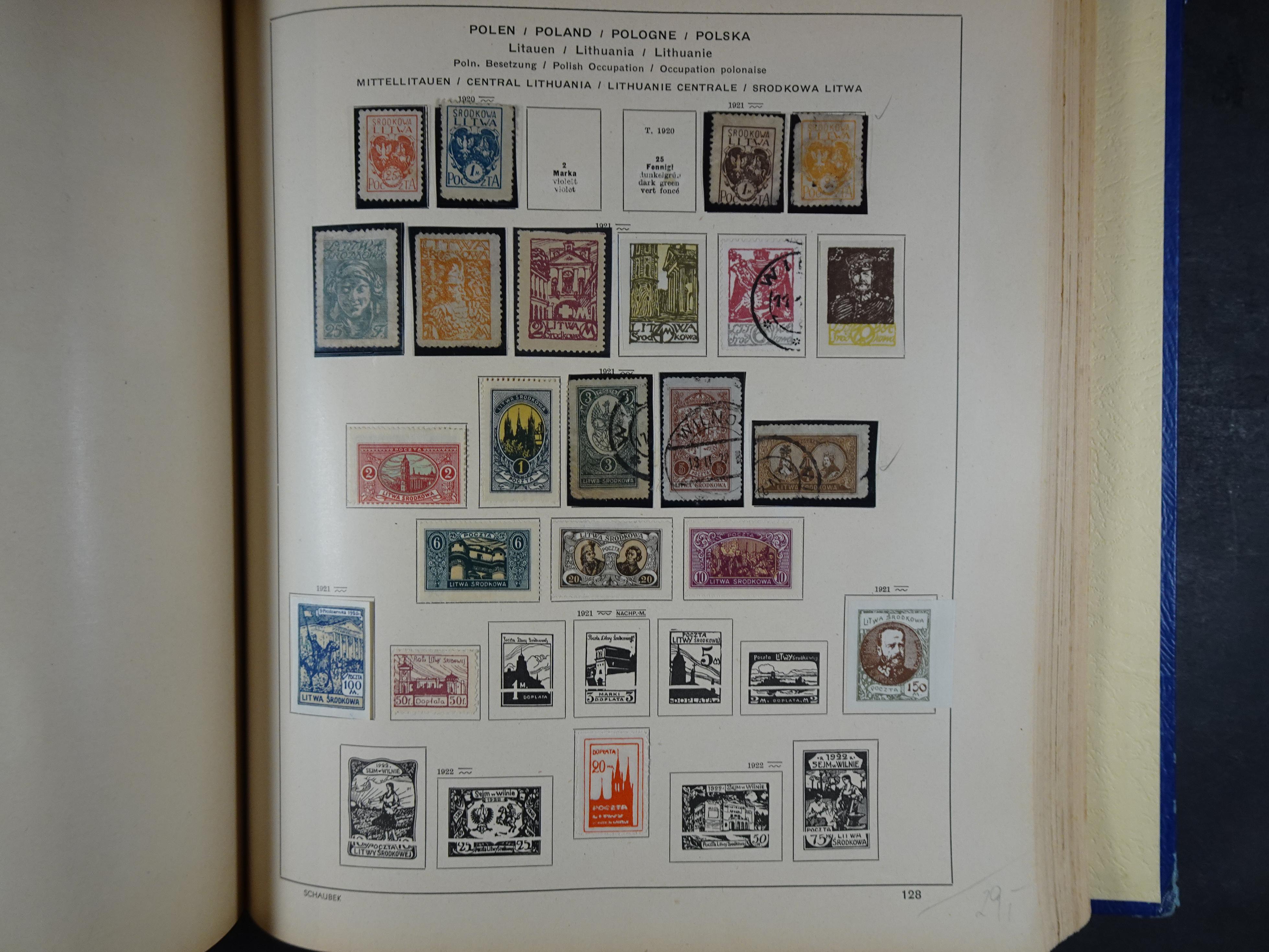 Mooie klassieke verzameling zeer goed gevulde Schaubek album. 187