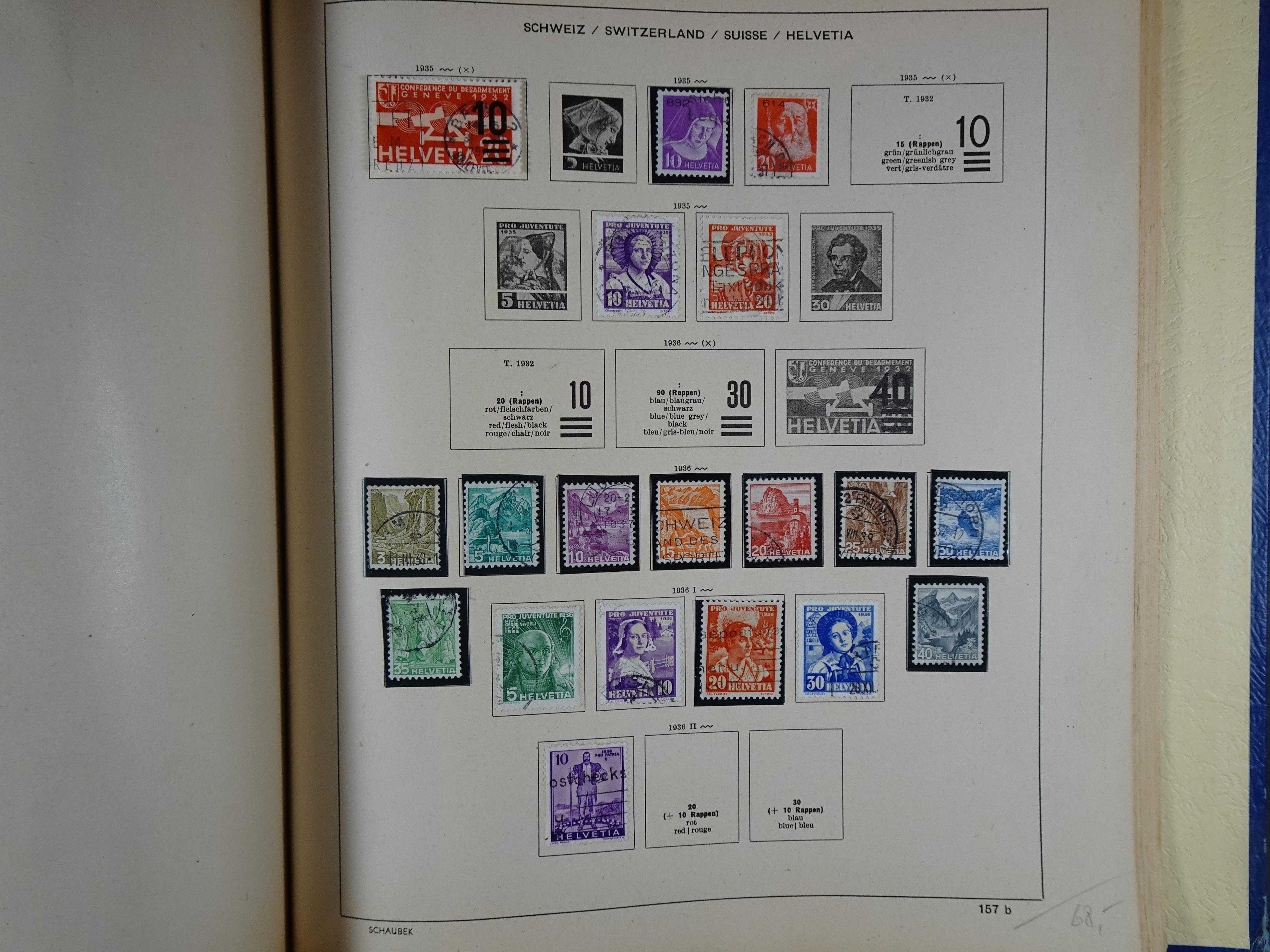 Mooie klassieke verzameling zeer goed gevulde Schaubek album. 244