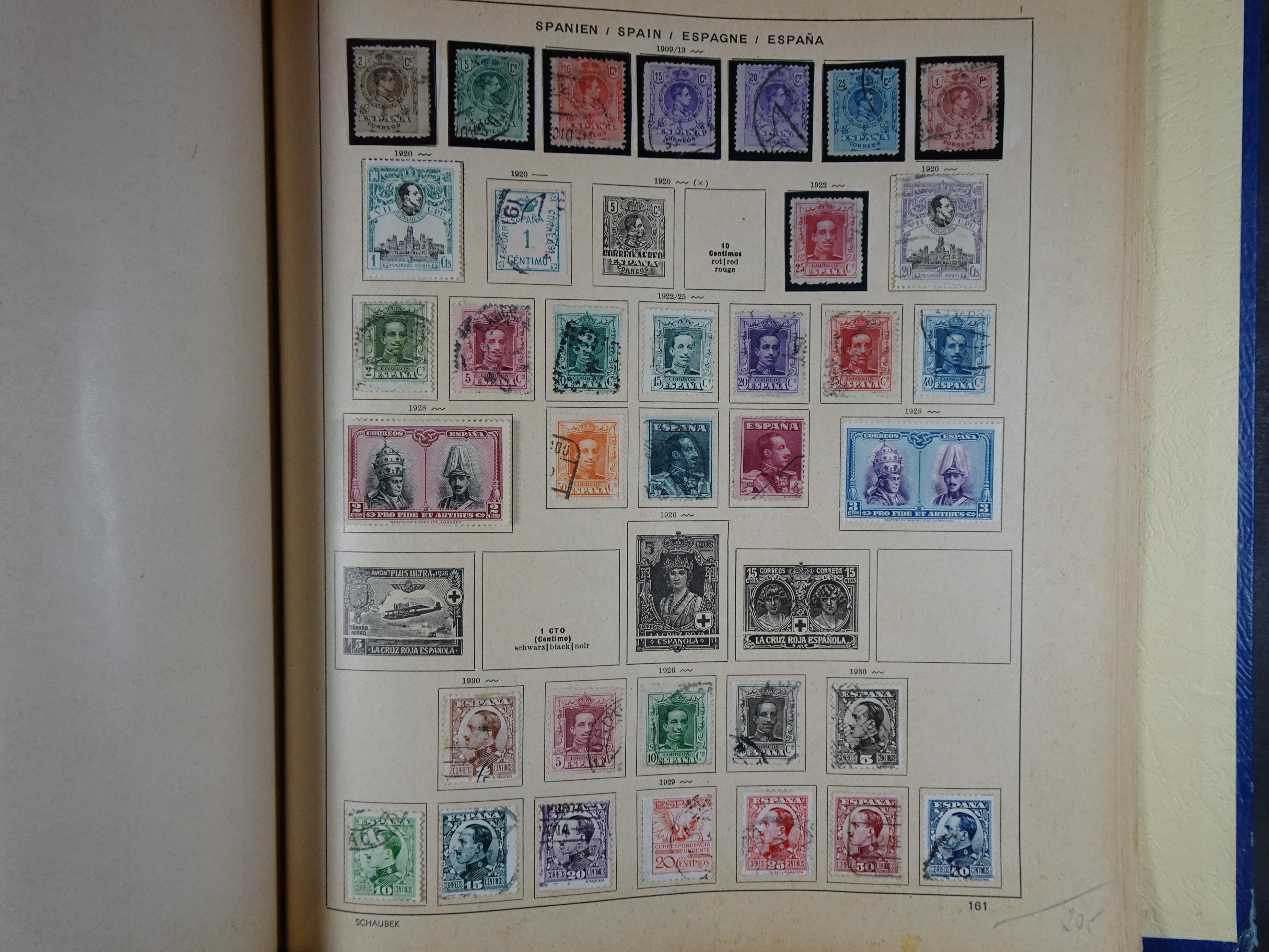 Mooie klassieke verzameling zeer goed gevulde Schaubek album. 256