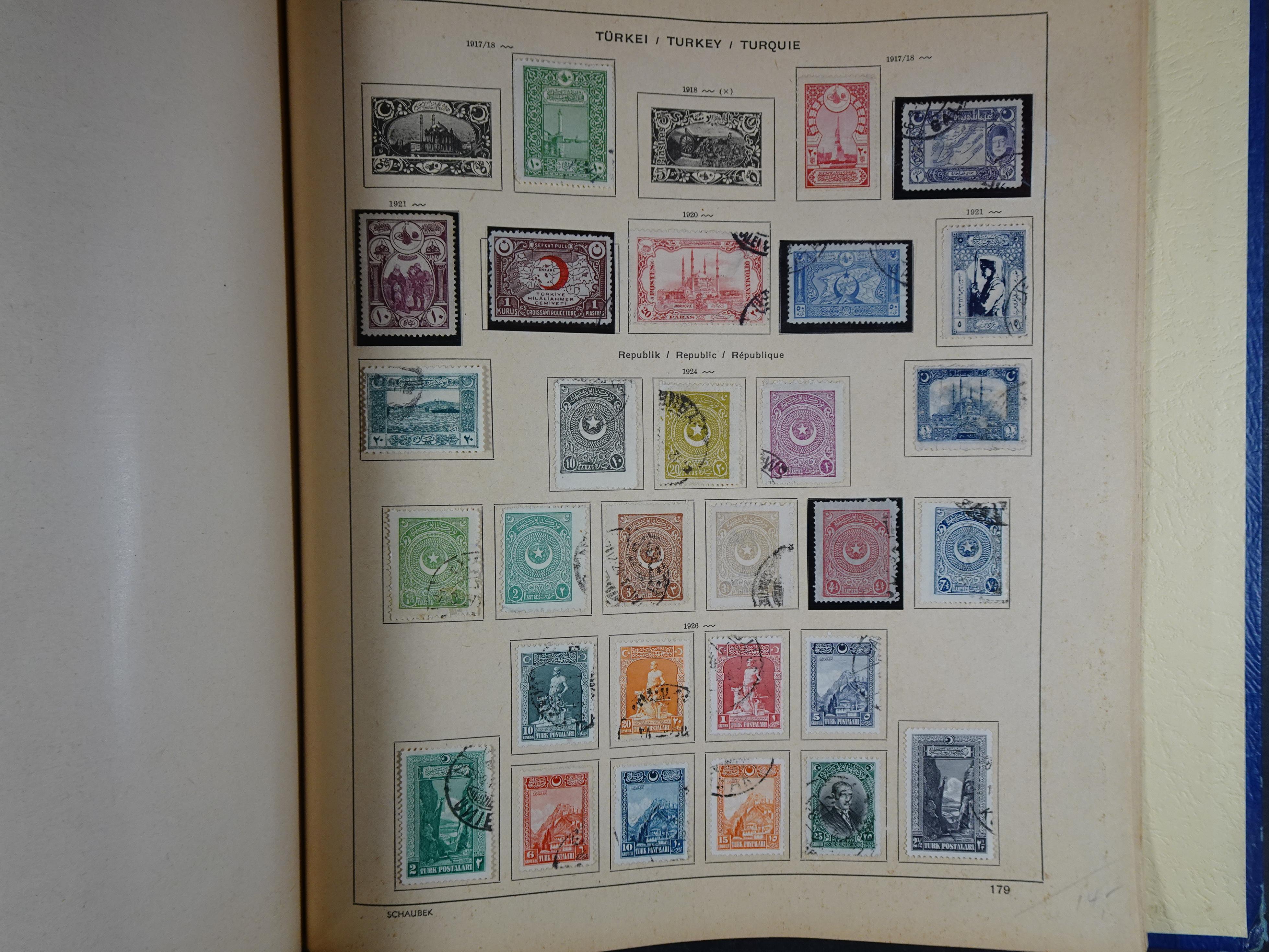 Mooie klassieke verzameling zeer goed gevulde Schaubek album. 284