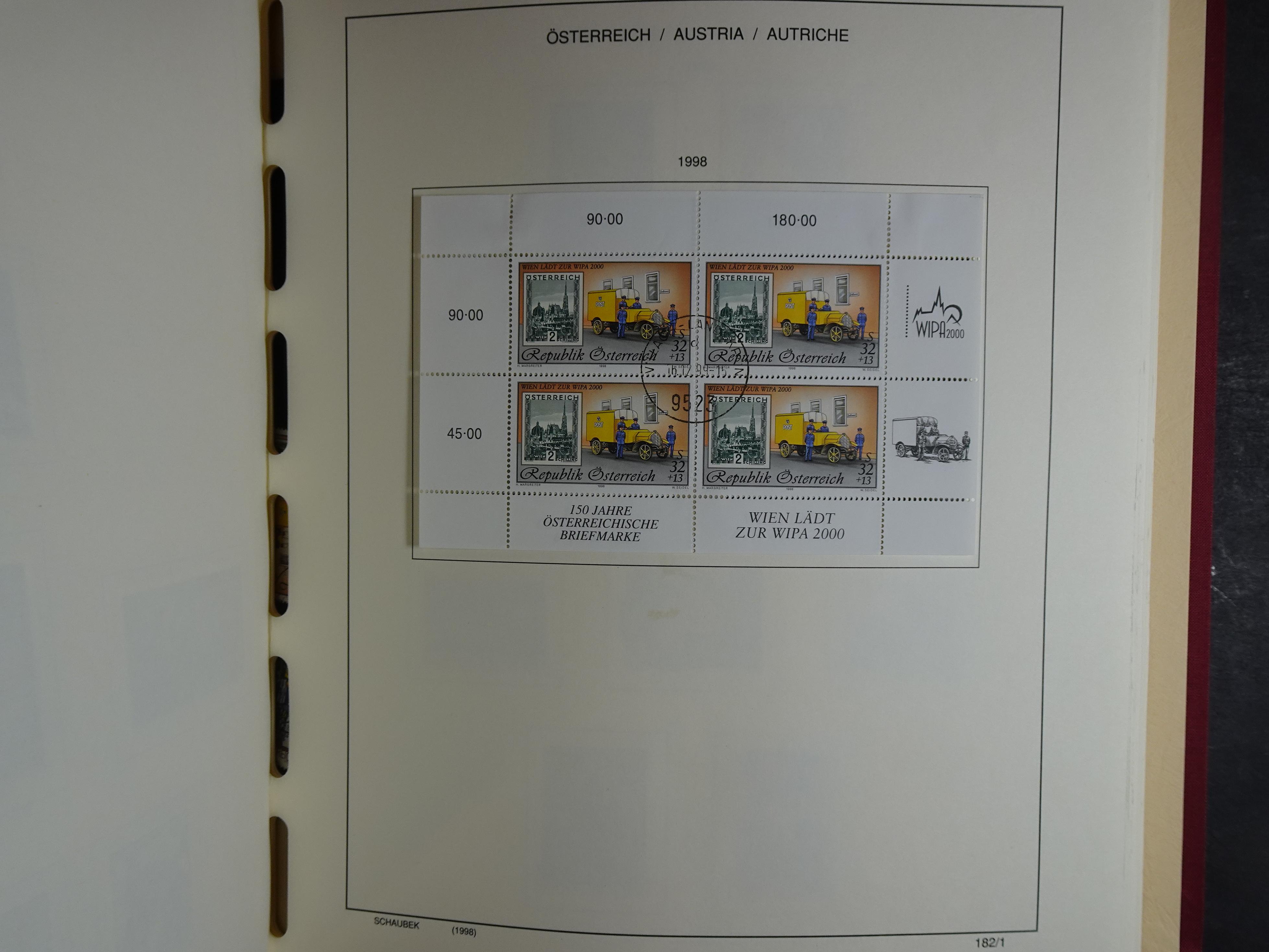 Mooie verzameling met klassiek veel extra's.
Zeer hoge cat waarde. 3