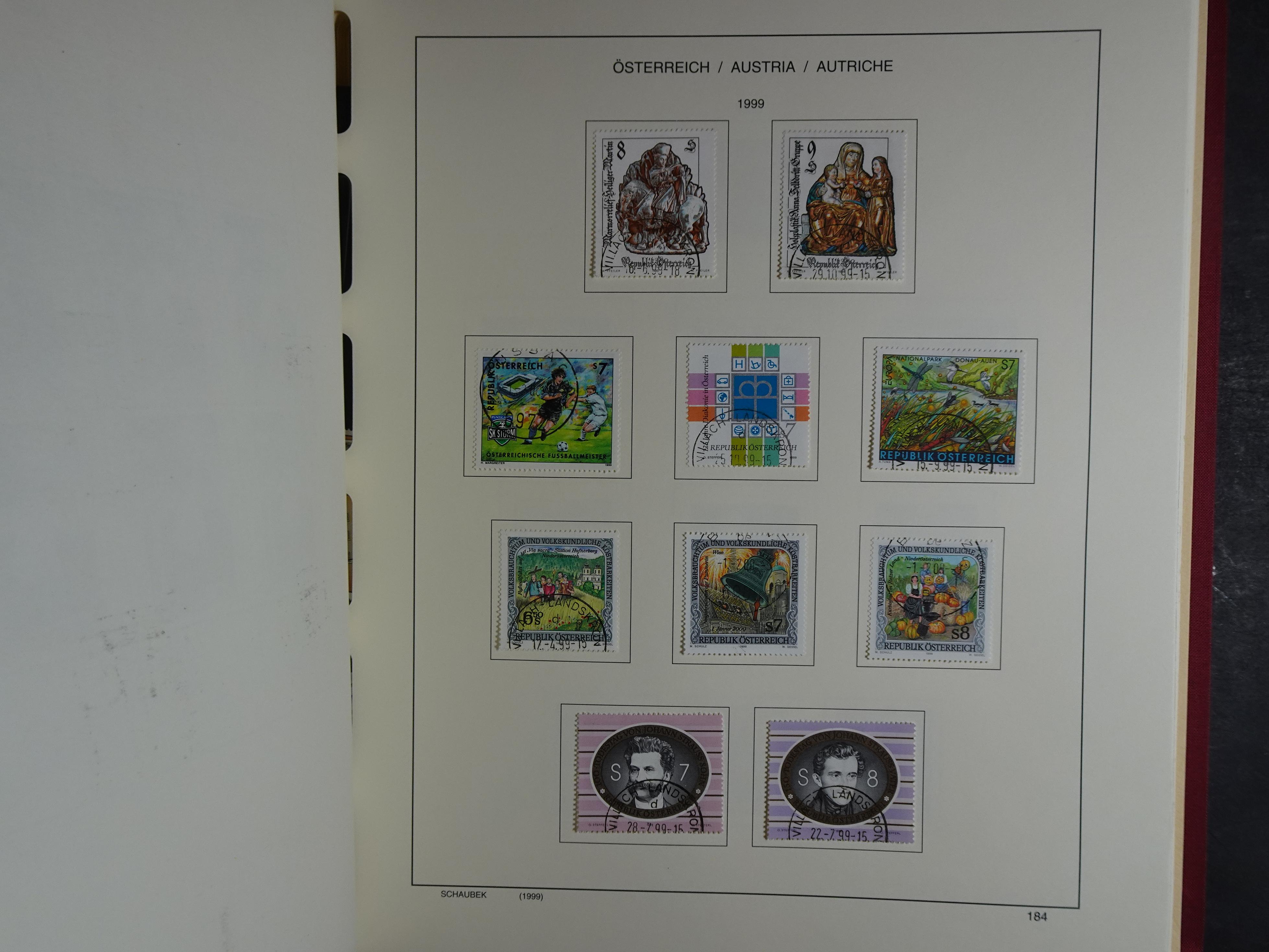 Mooie verzameling met klassiek veel extra's.
Zeer hoge cat waarde. 5