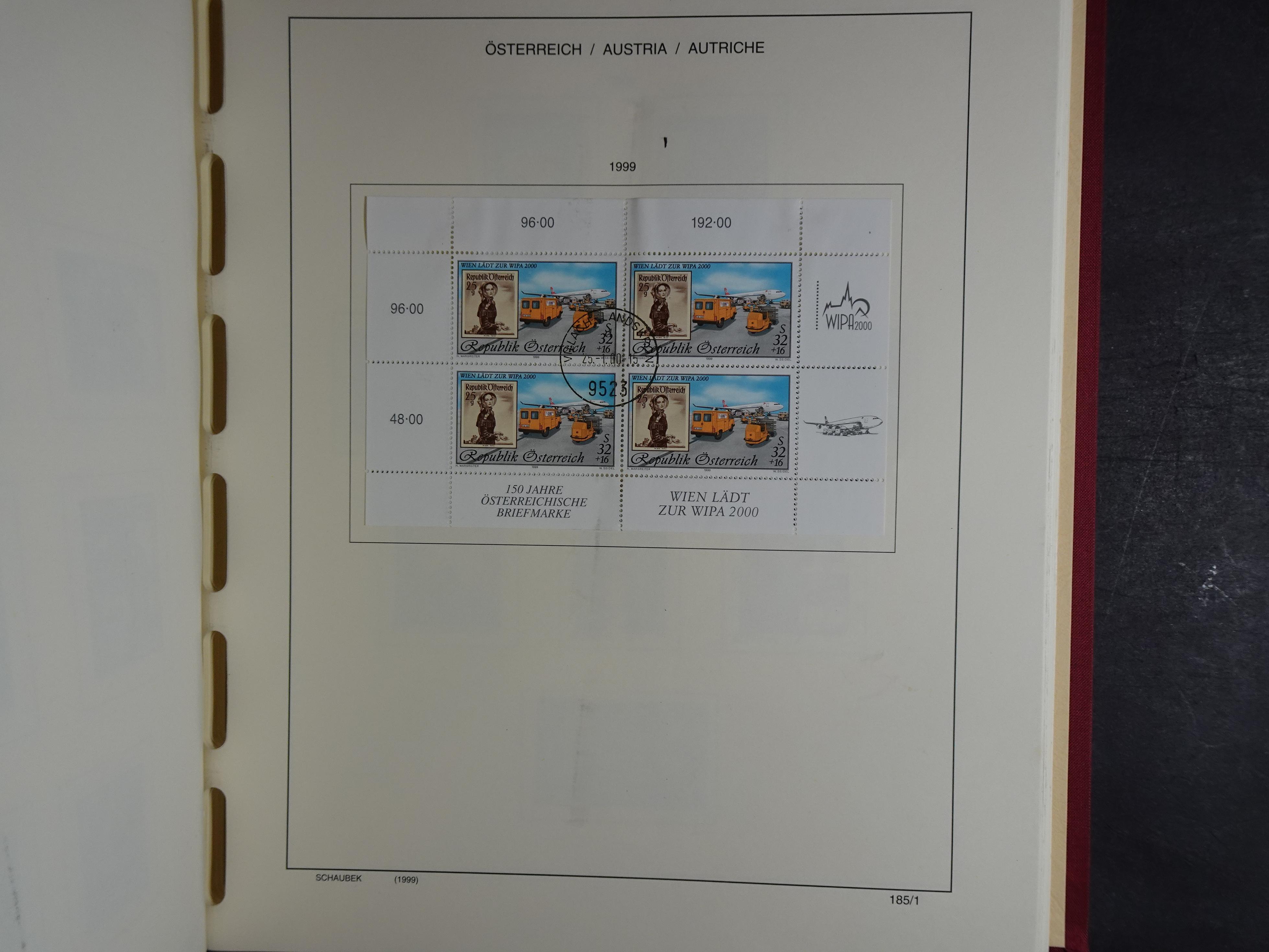 Mooie verzameling met klassiek veel extra's.
Zeer hoge cat waarde. 8