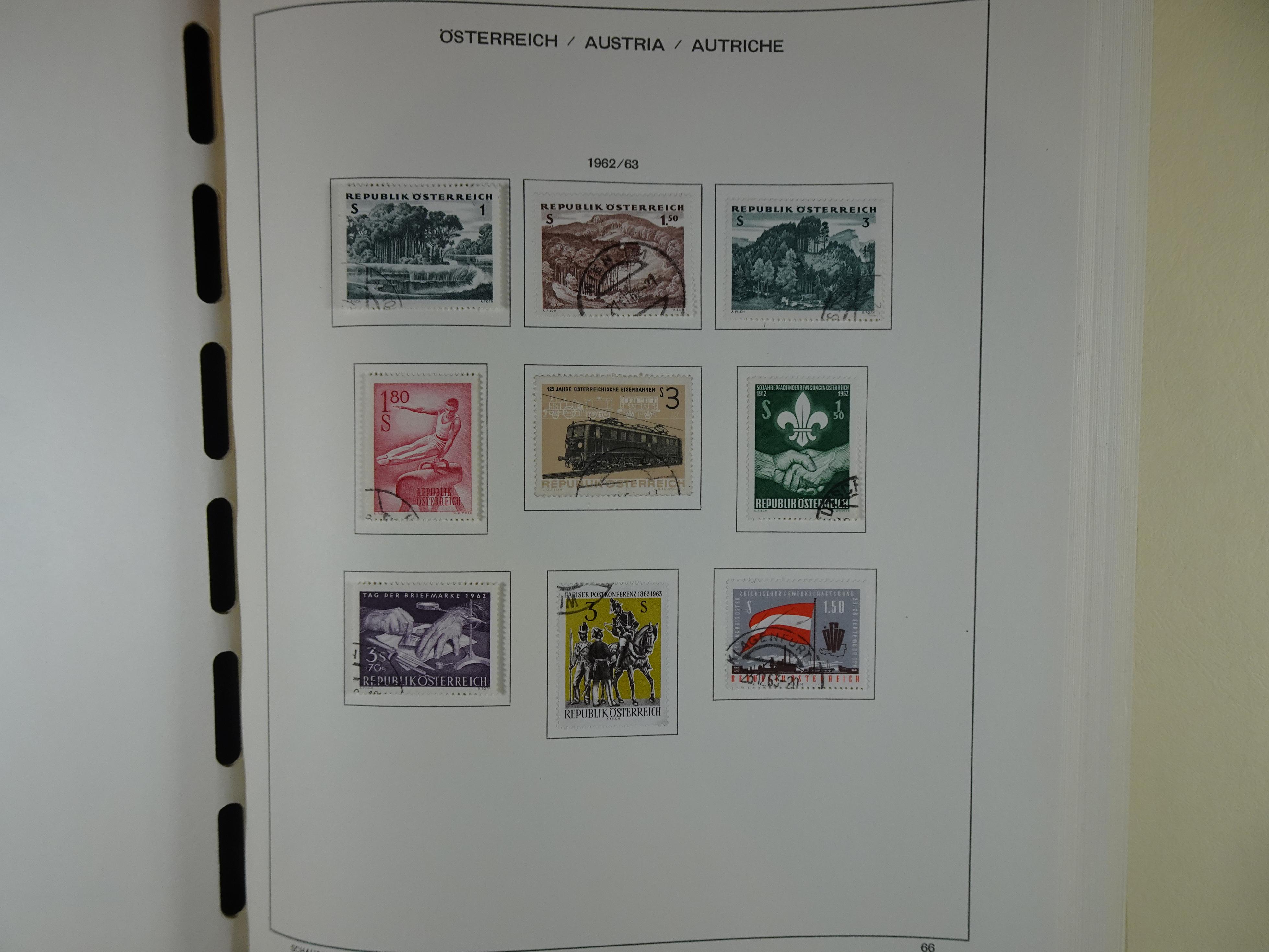 Mooie verzameling met klassiek veel extra's.
Zeer hoge cat waarde. 113