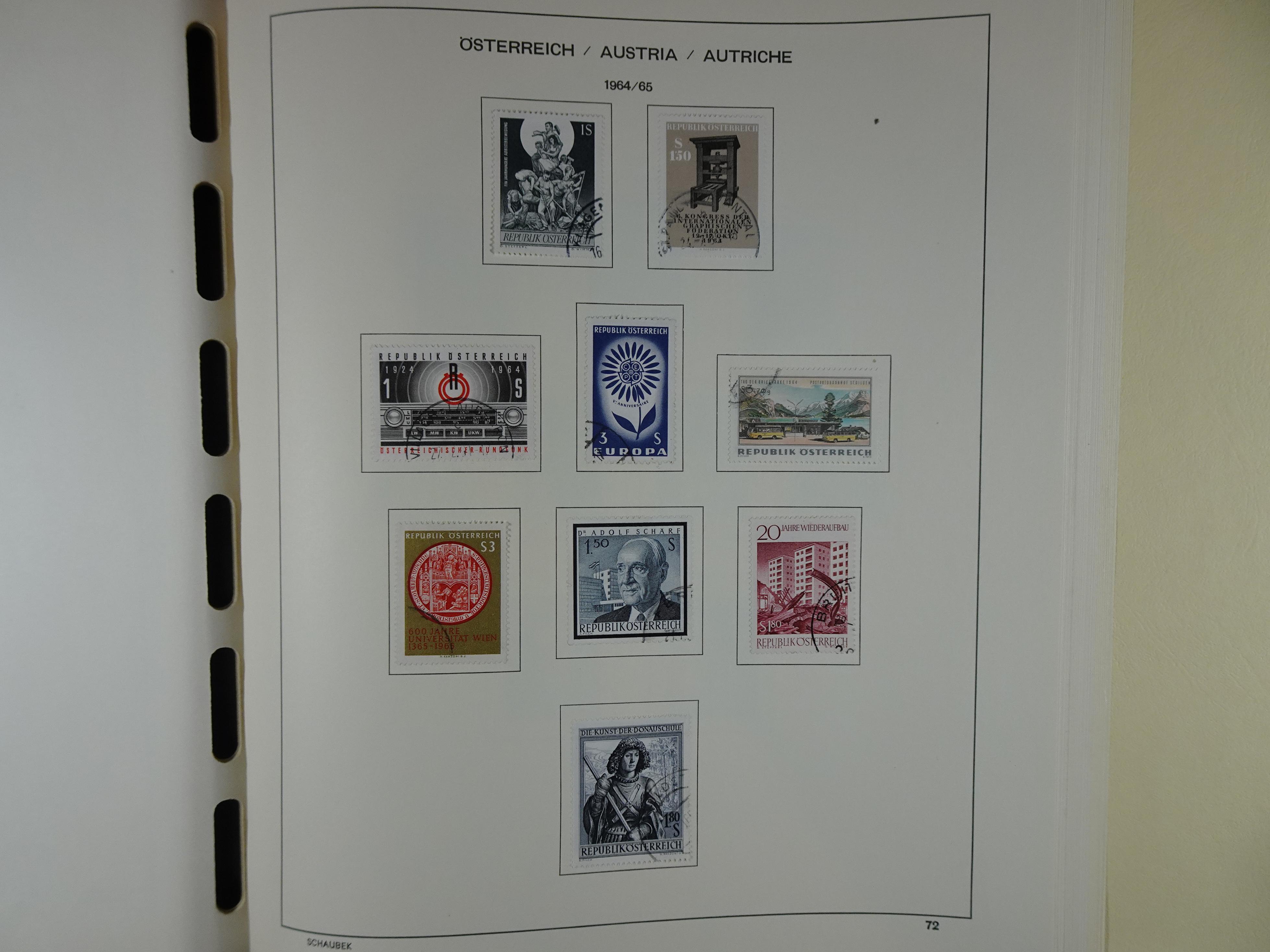 Mooie verzameling met klassiek veel extra's.
Zeer hoge cat waarde. 120