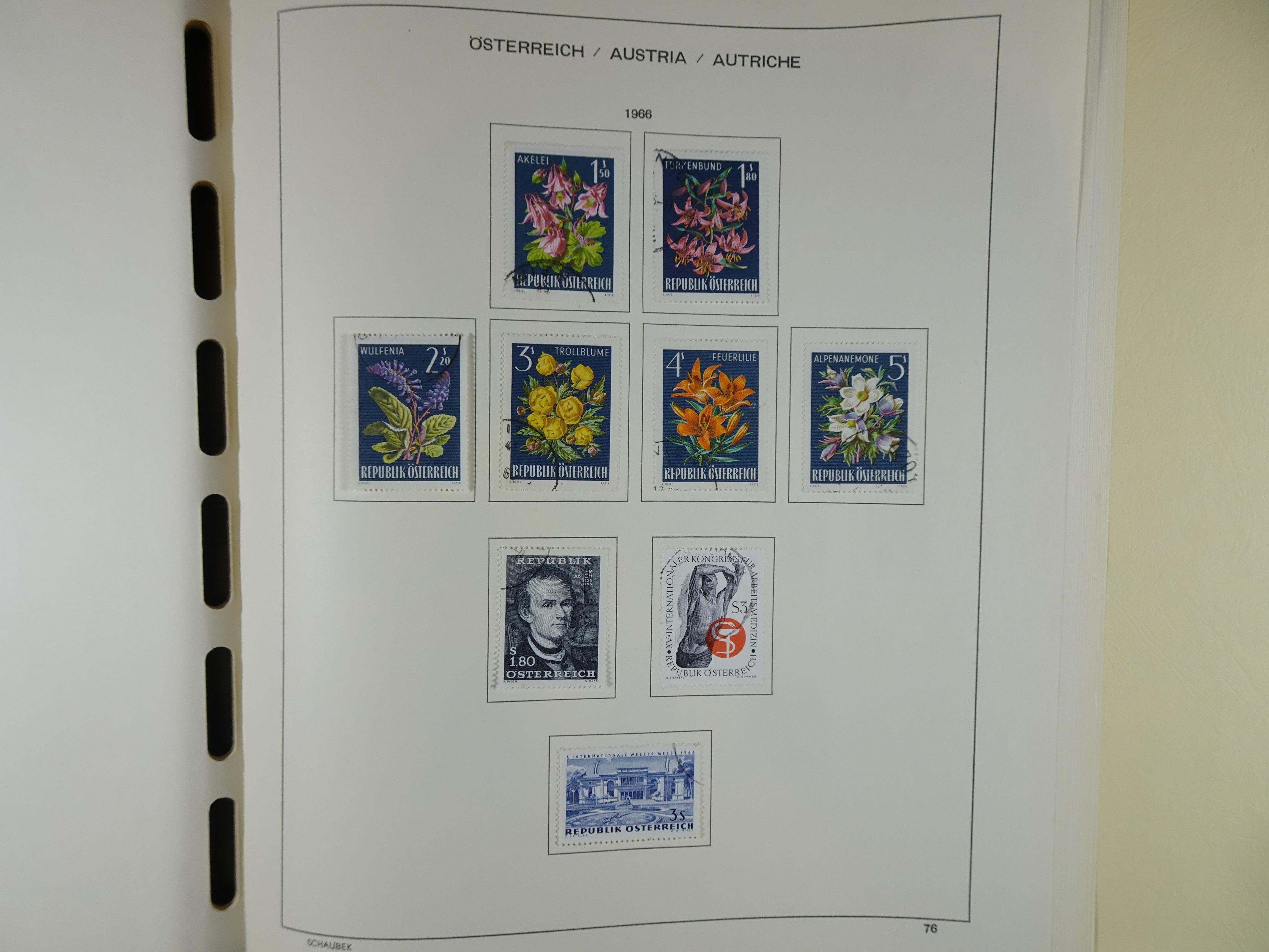 Mooie verzameling met klassiek veel extra's.
Zeer hoge cat waarde. 124