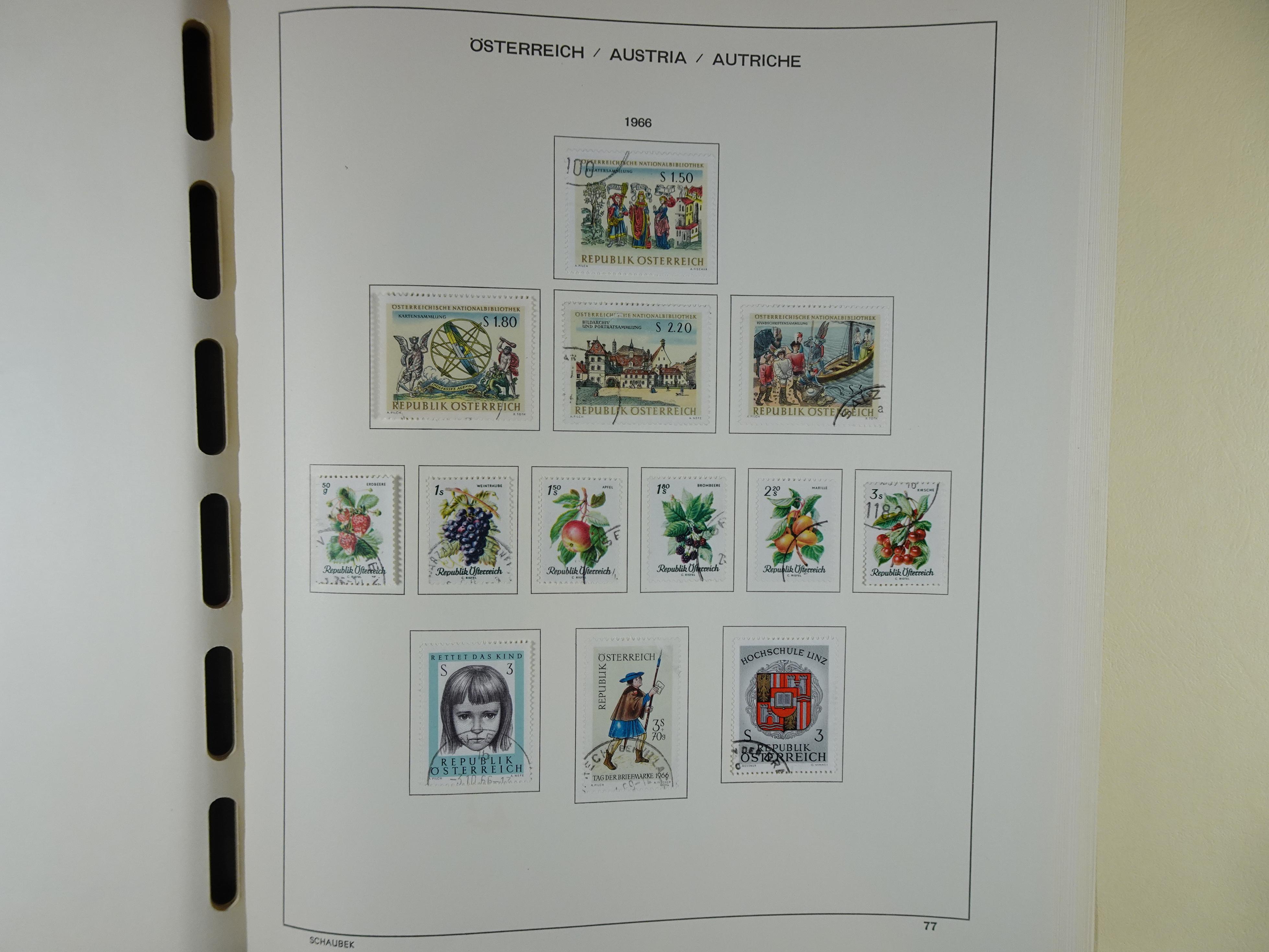 Mooie verzameling met klassiek veel extra's.
Zeer hoge cat waarde. 125