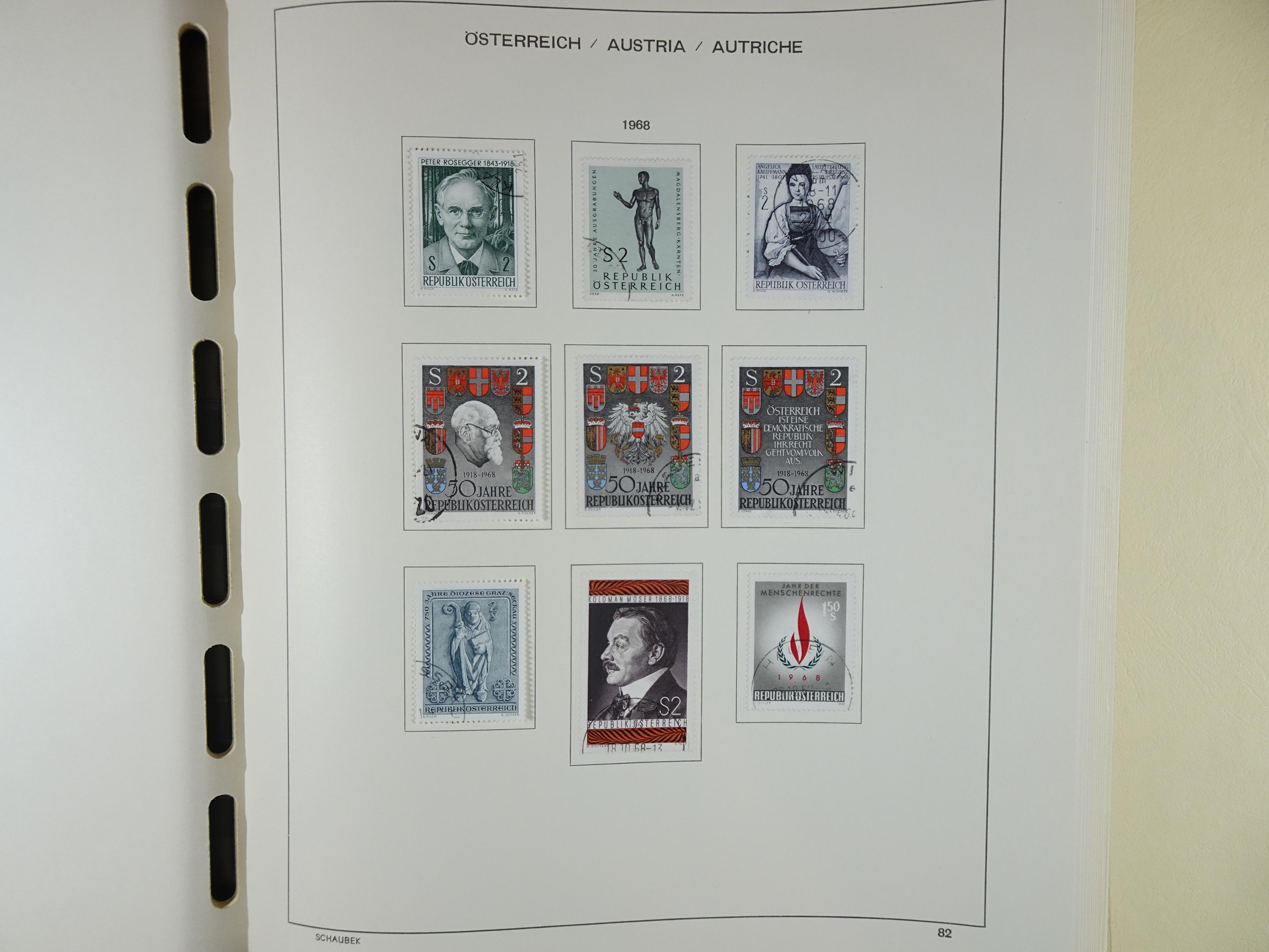 Mooie verzameling met klassiek veel extra's.
Zeer hoge cat waarde. 130