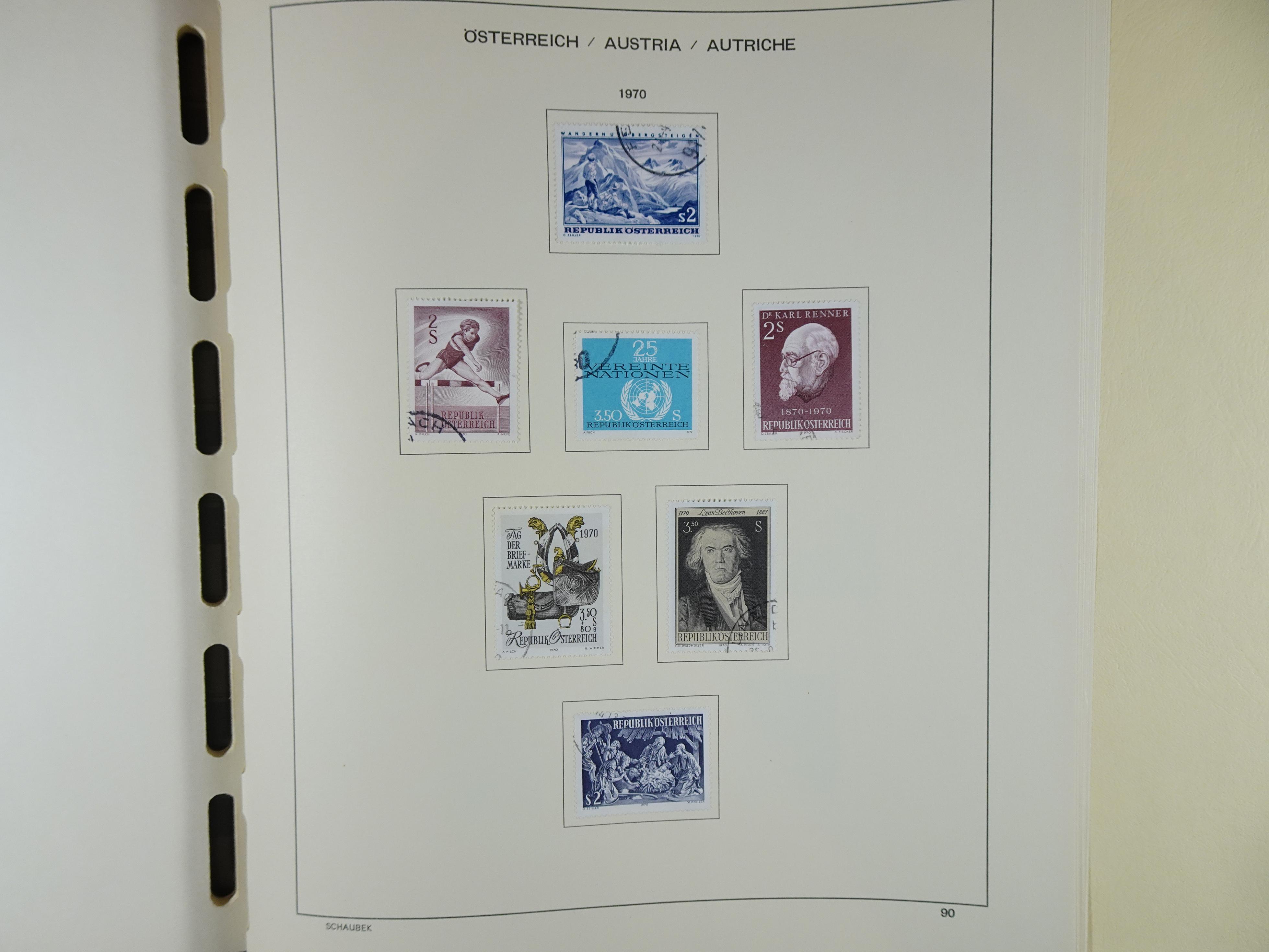 Mooie verzameling met klassiek veel extra's.
Zeer hoge cat waarde. 139