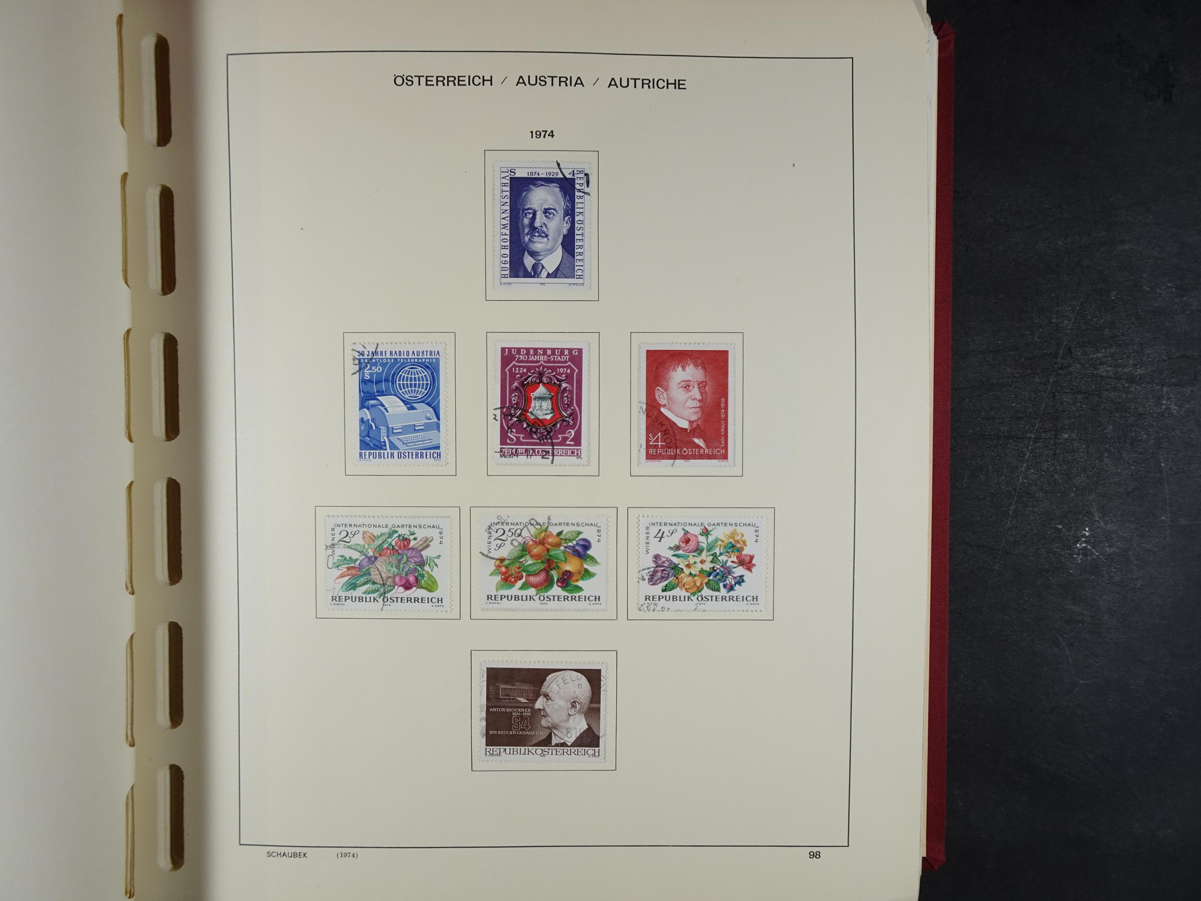 Mooie verzameling met klassiek veel extra's.
Zeer hoge cat waarde. 148