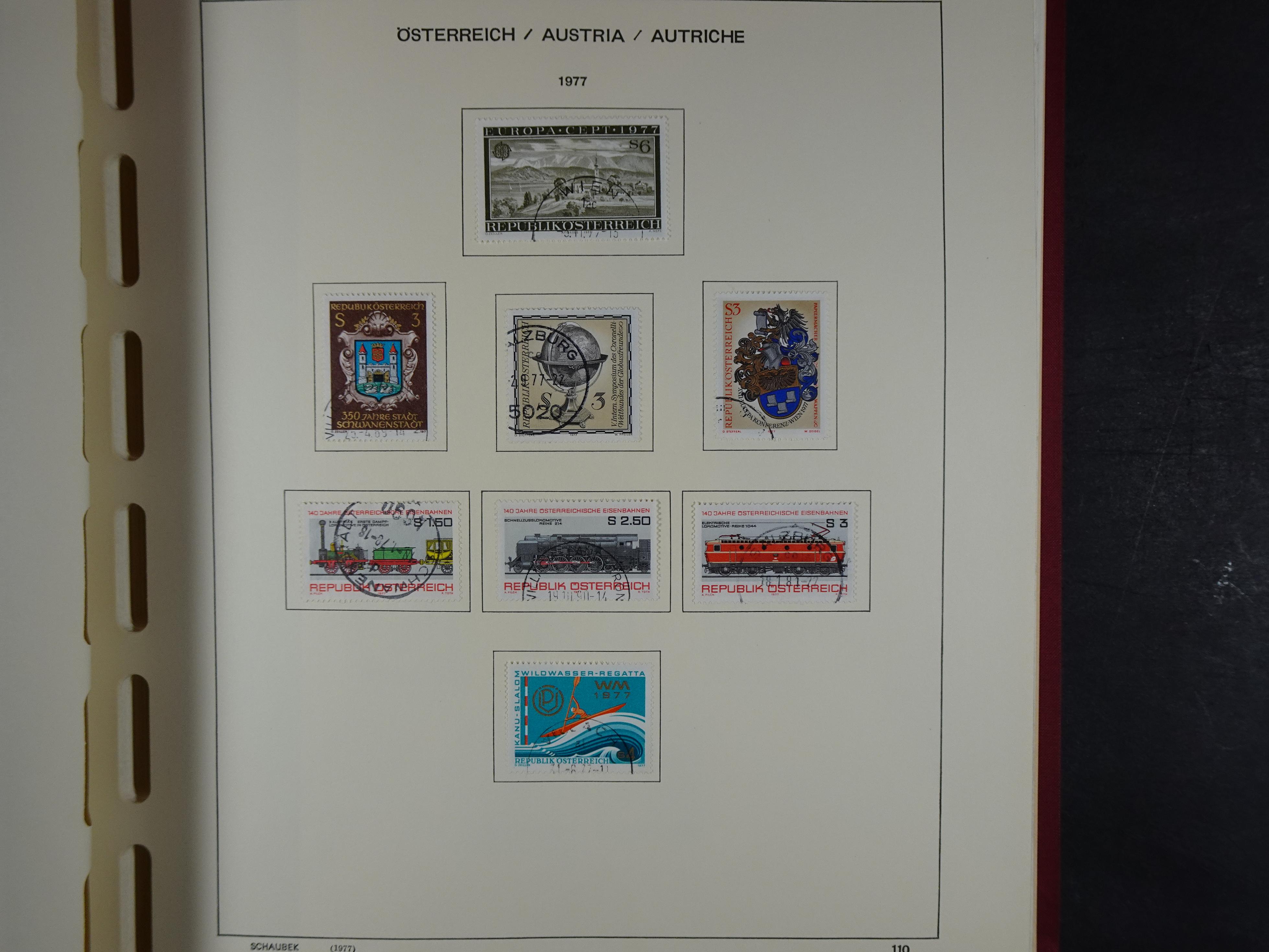 Mooie verzameling met klassiek veel extra's.
Zeer hoge cat waarde. 160