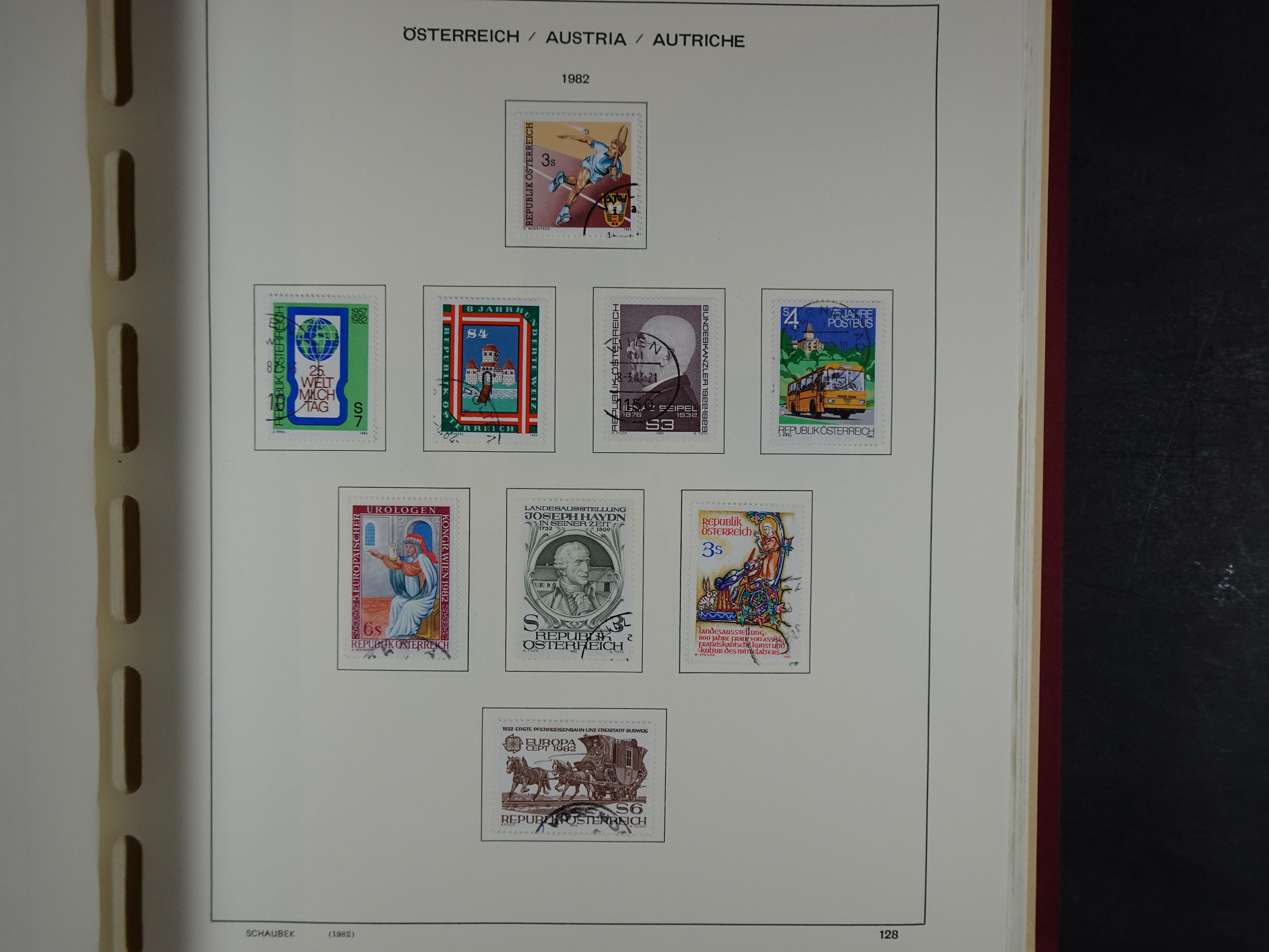 Mooie verzameling met klassiek veel extra's.
Zeer hoge cat waarde. 182