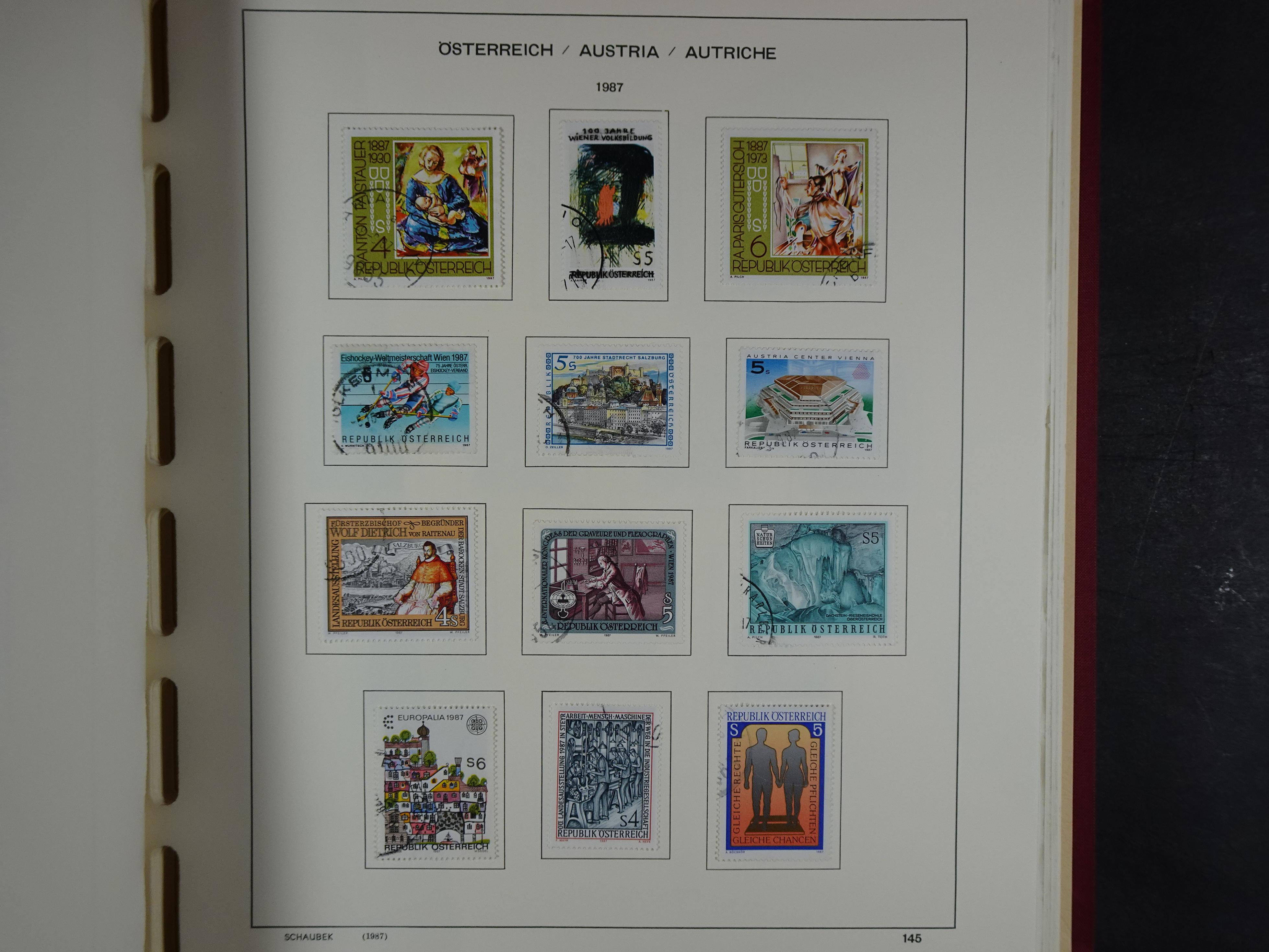 Mooie verzameling met klassiek veel extra's.
Zeer hoge cat waarde. 199