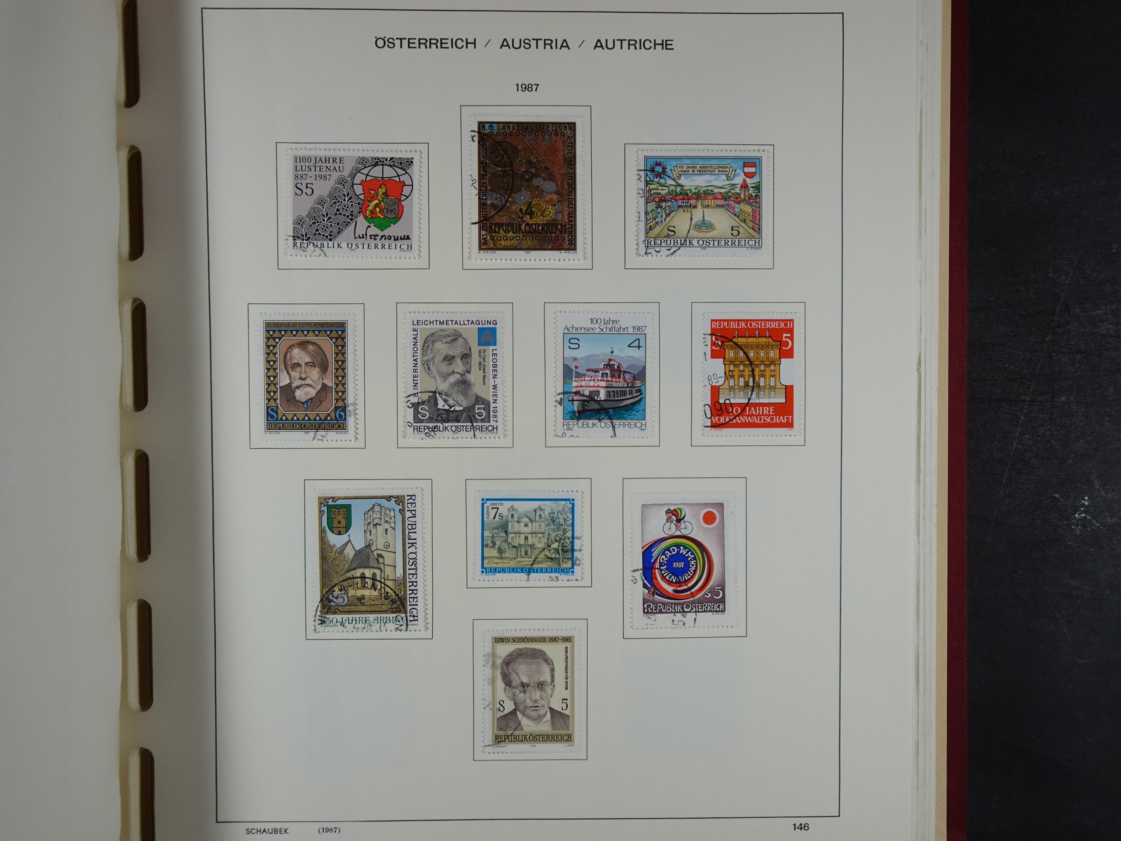 Mooie verzameling met klassiek veel extra's.
Zeer hoge cat waarde. 200