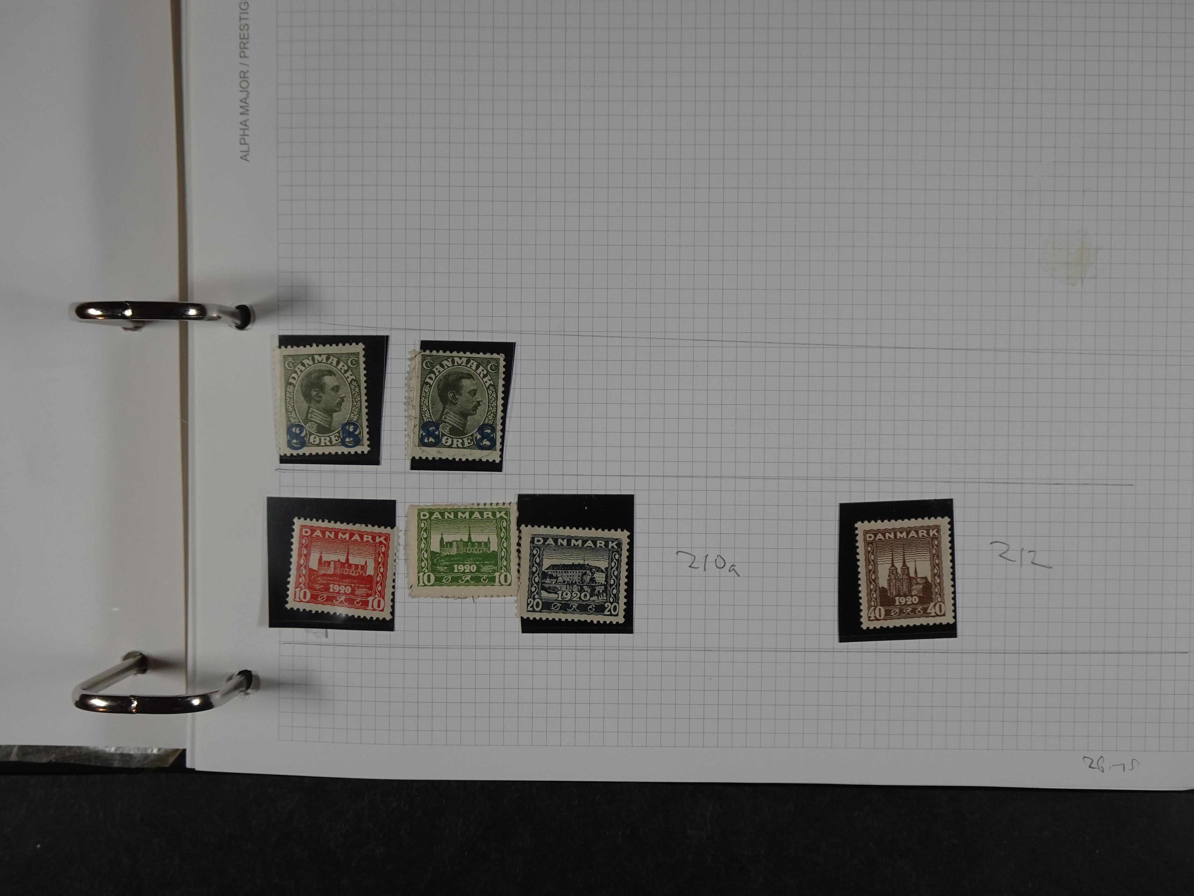 Mooie deels gespecialiseerde verzameling wel rommelig geheel met hoge waarde.  84