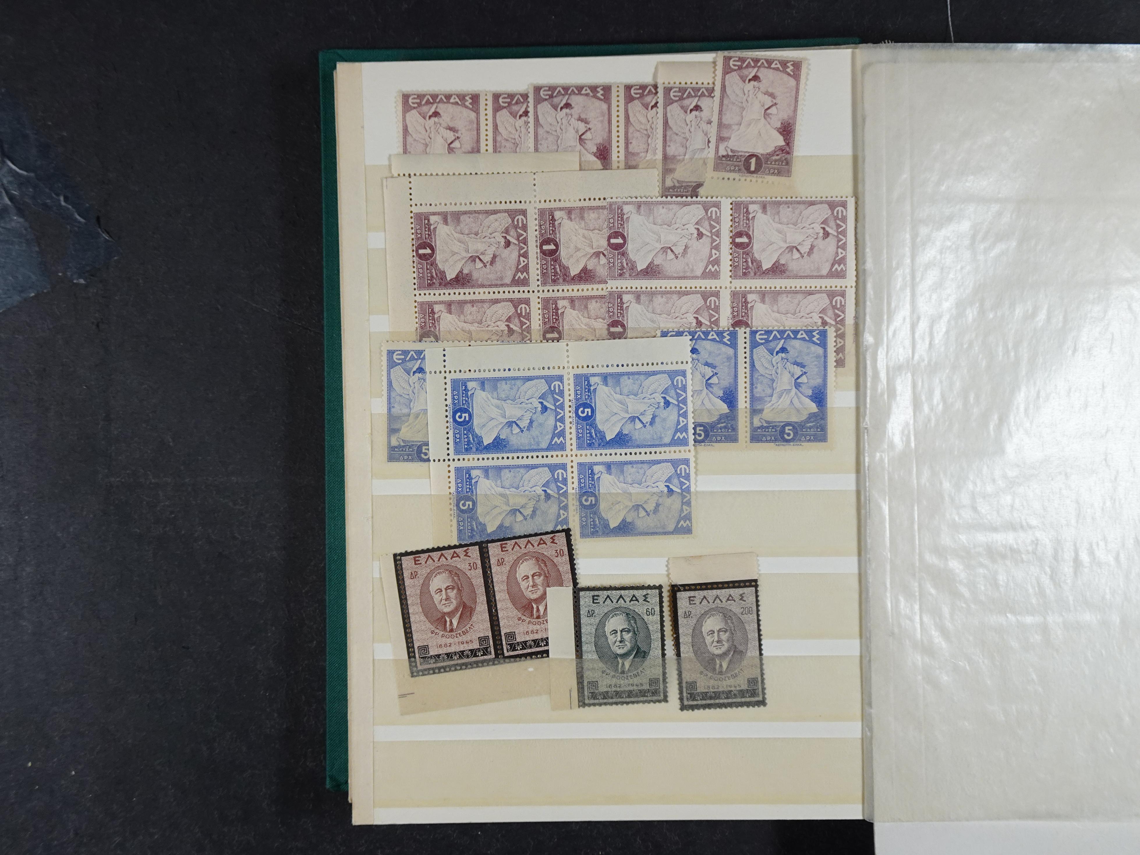 Leuke partij met veel Hermes koppen en betere luchtpost. 12