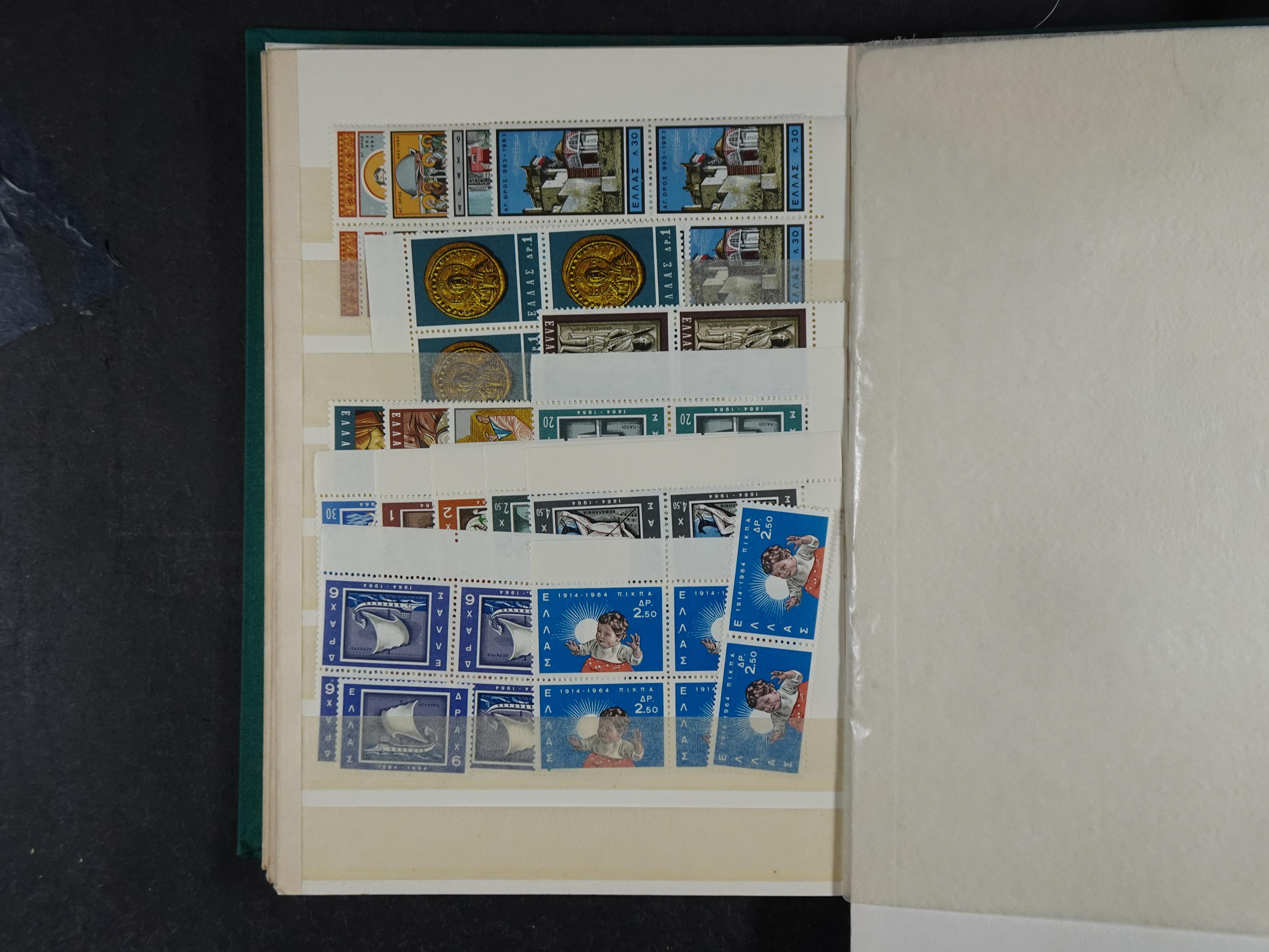 Leuke partij met veel Hermes koppen en betere luchtpost. 16