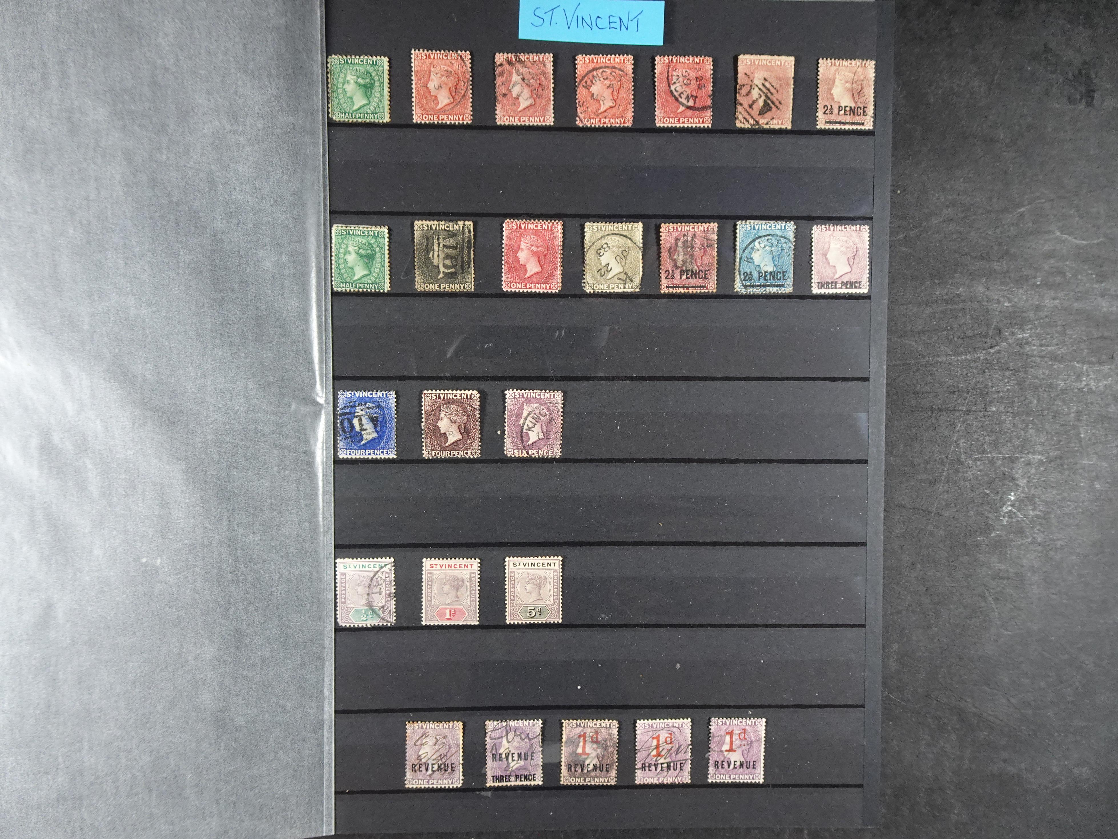 Leuke verzameling veel dubbel op elkaar gestoken aanwezig.