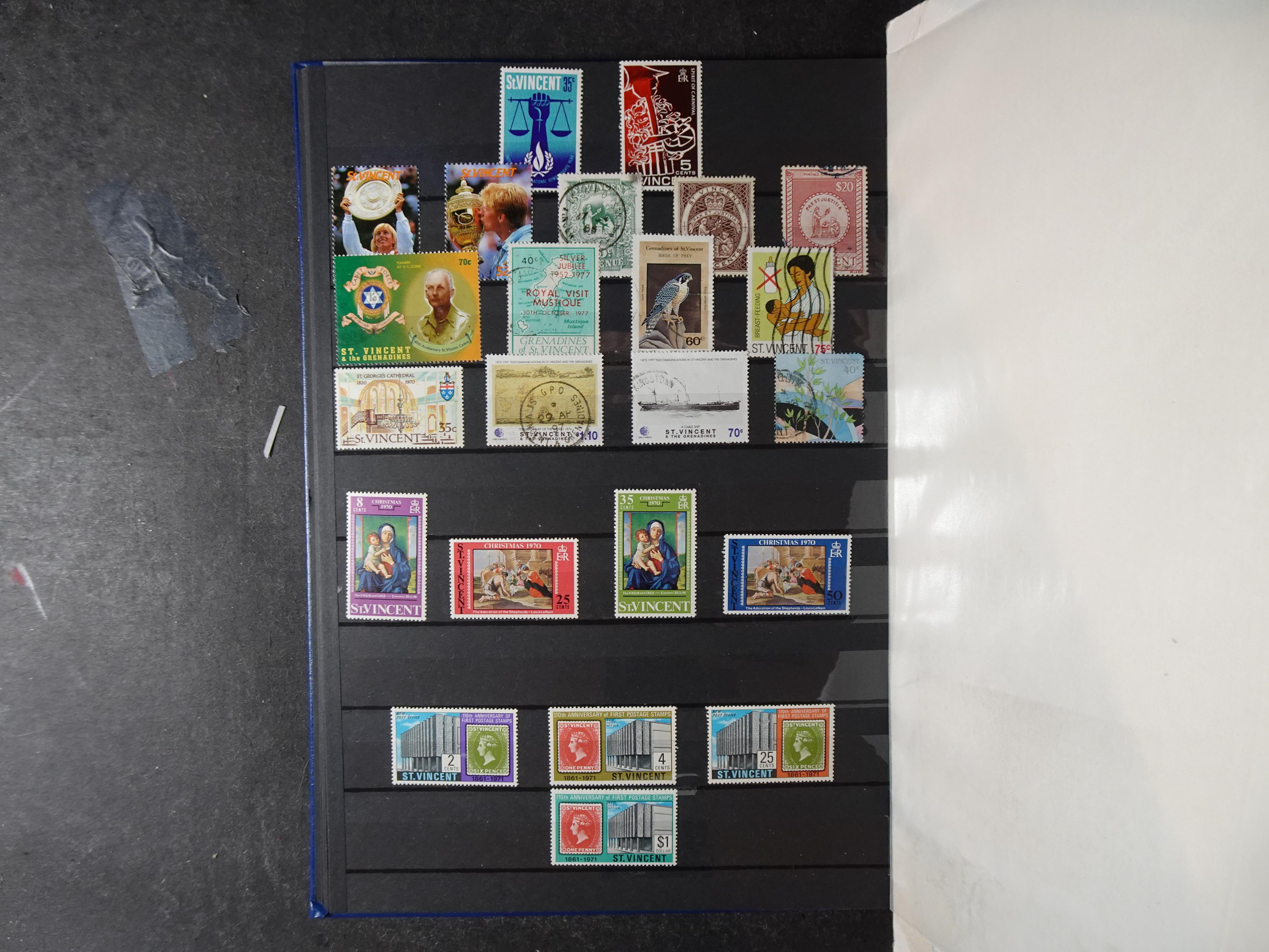 Leuke verzameling veel dubbel op elkaar gestoken aanwezig. 11