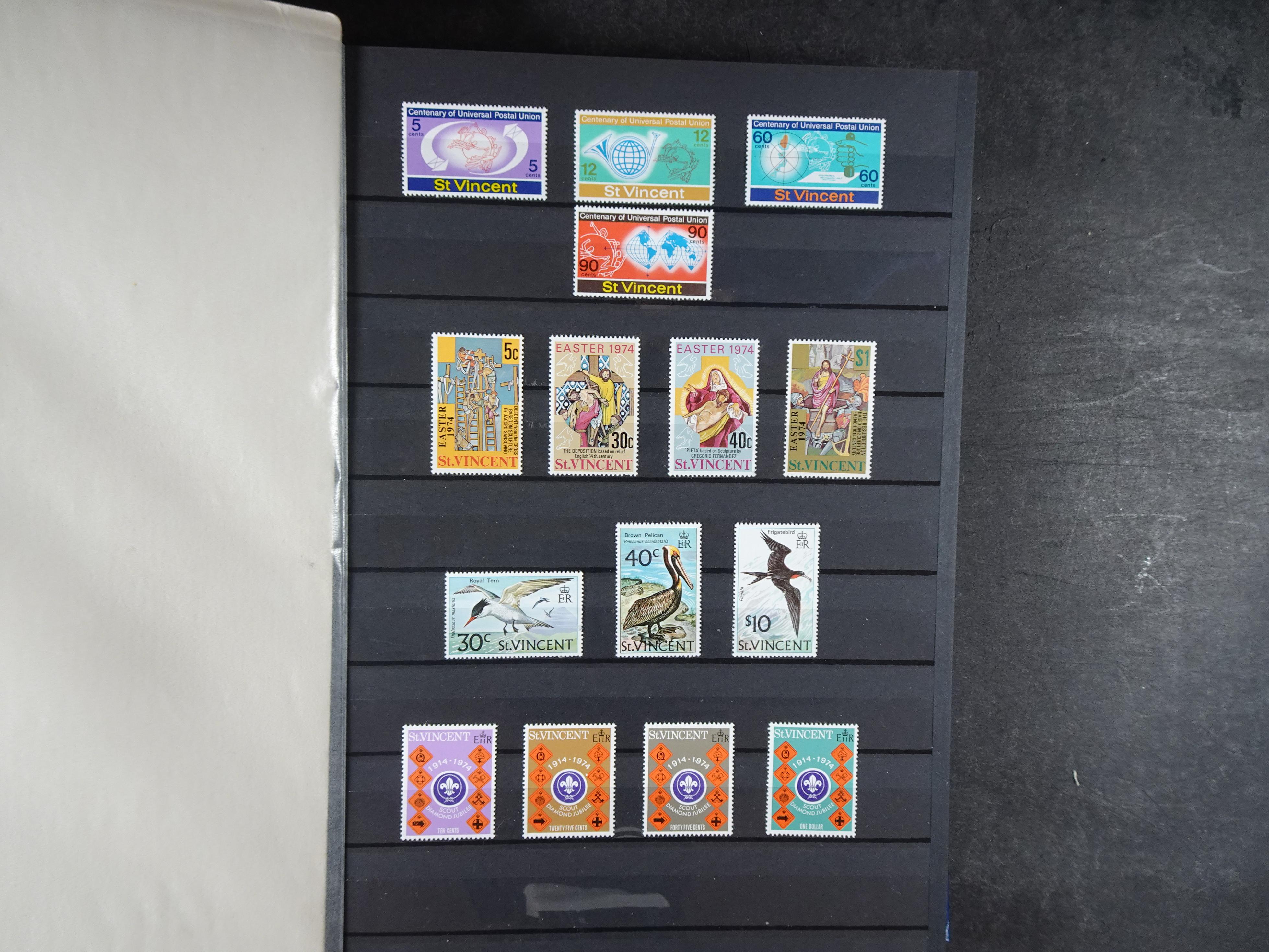 Leuke verzameling veel dubbel op elkaar gestoken aanwezig. 16