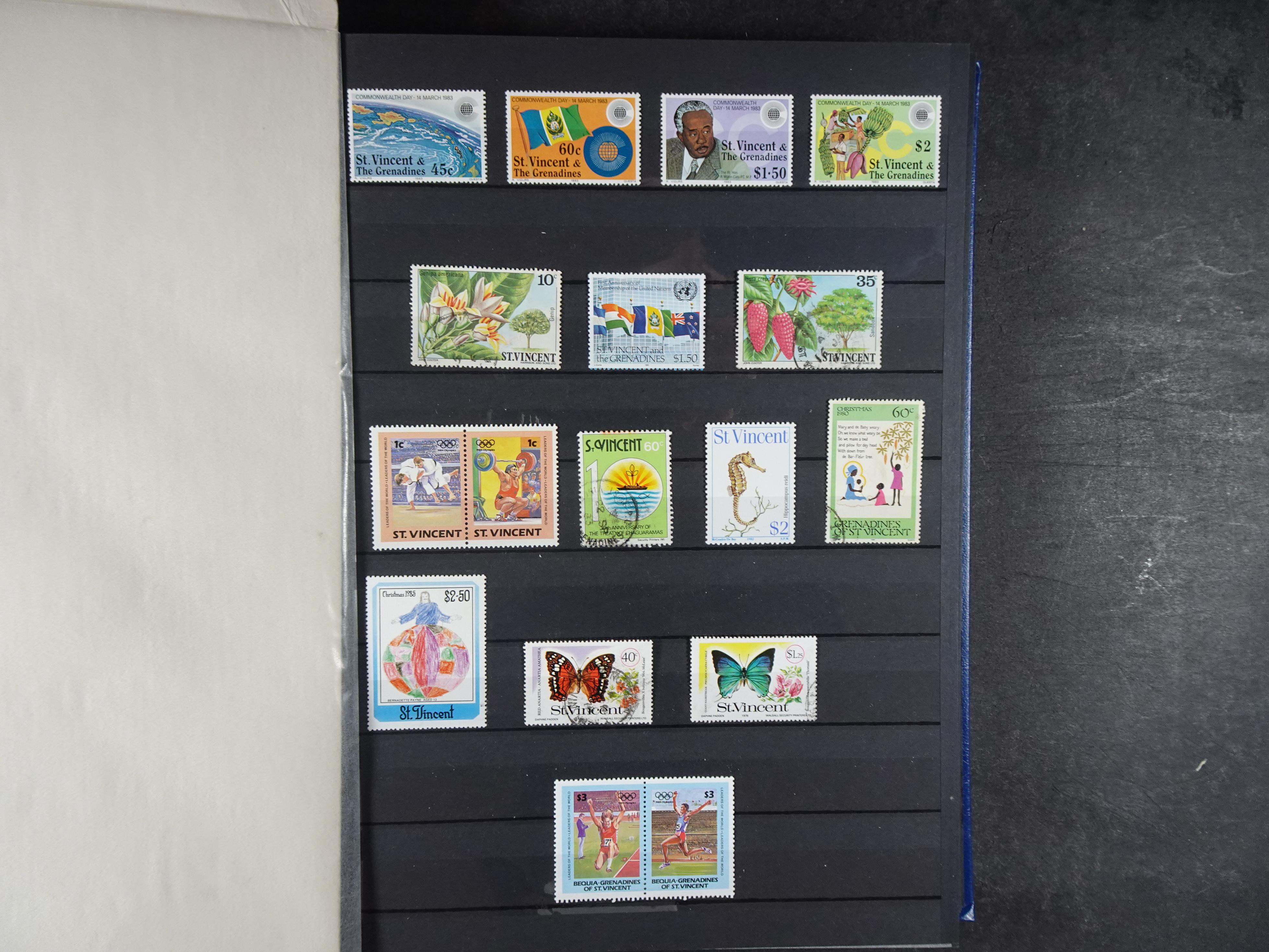 Leuke verzameling veel dubbel op elkaar gestoken aanwezig. 22