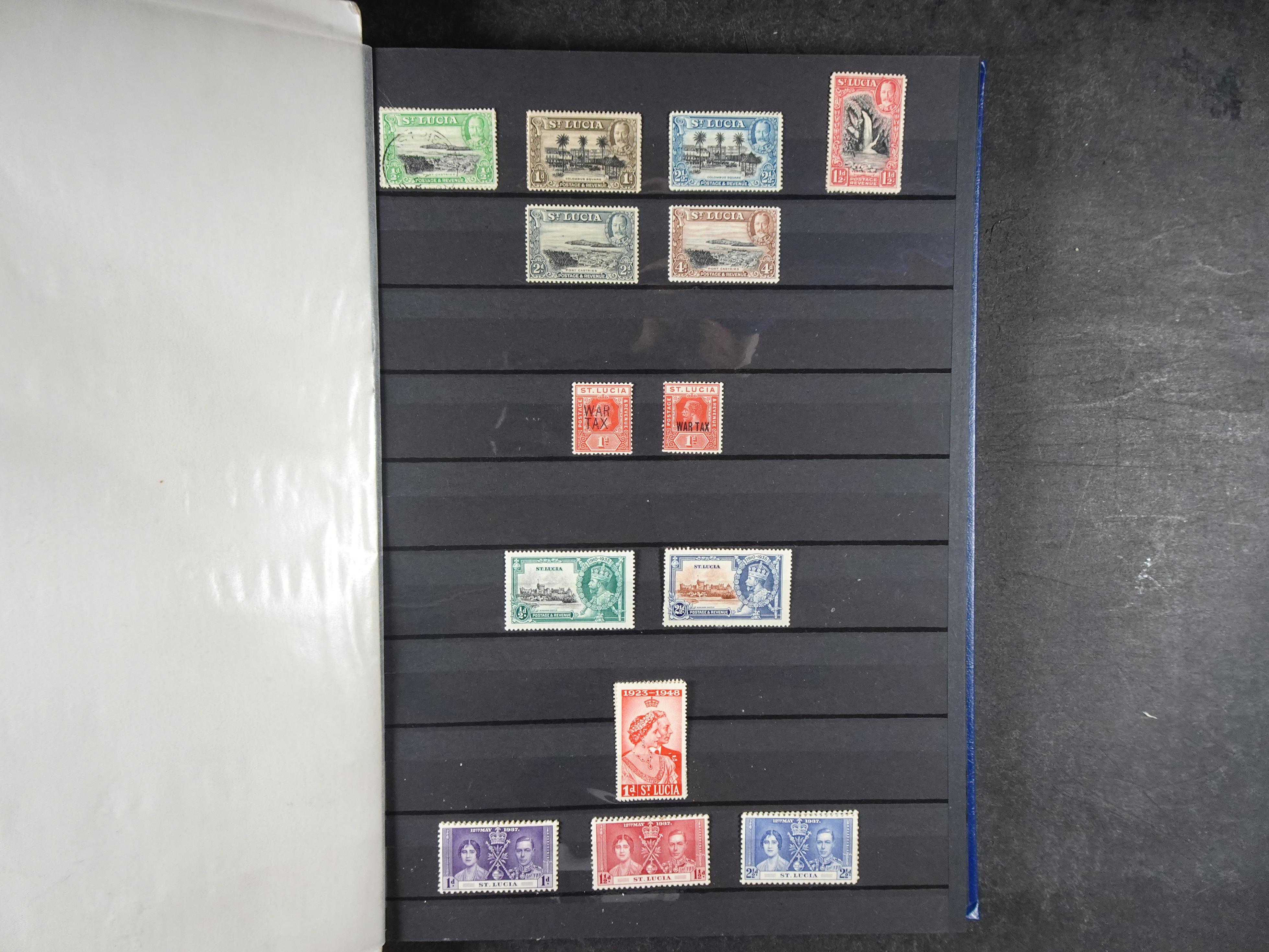 Leuke verzameling veel dubbel op elkaar gestoken aanwezig. 36