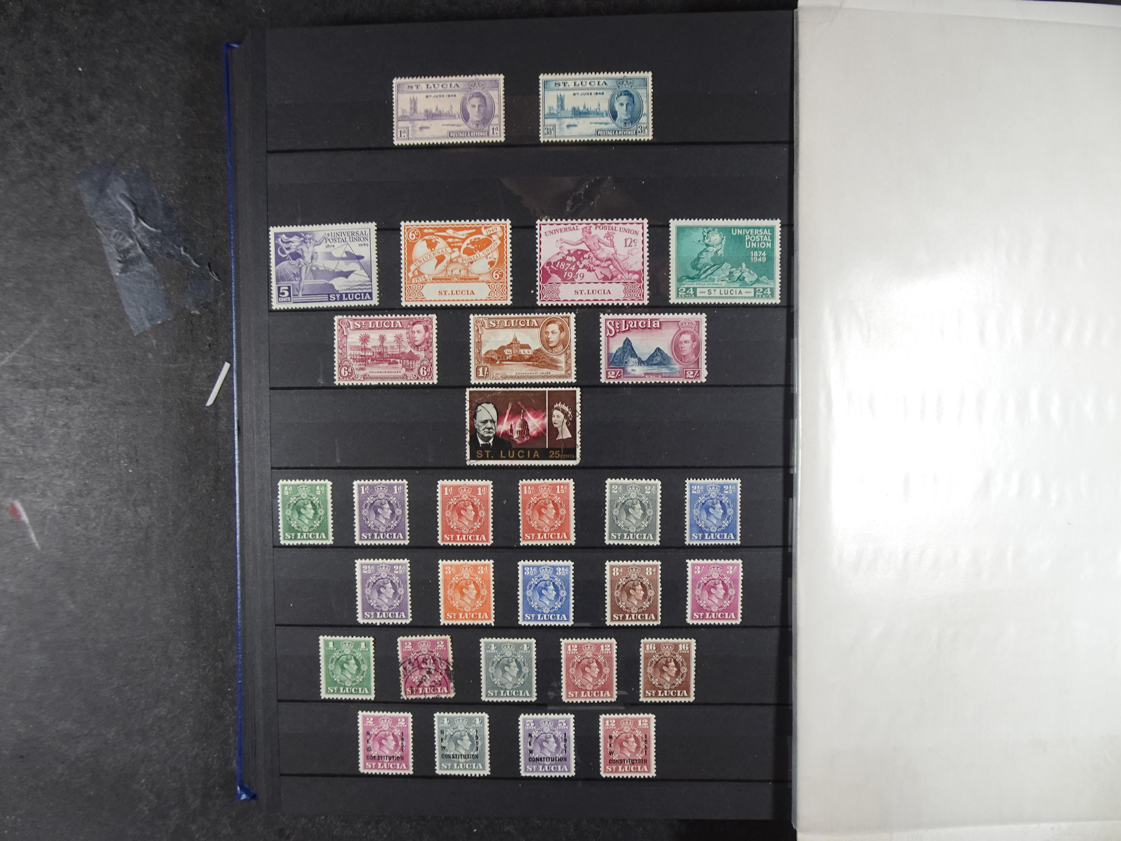 Leuke verzameling veel dubbel op elkaar gestoken aanwezig. 37