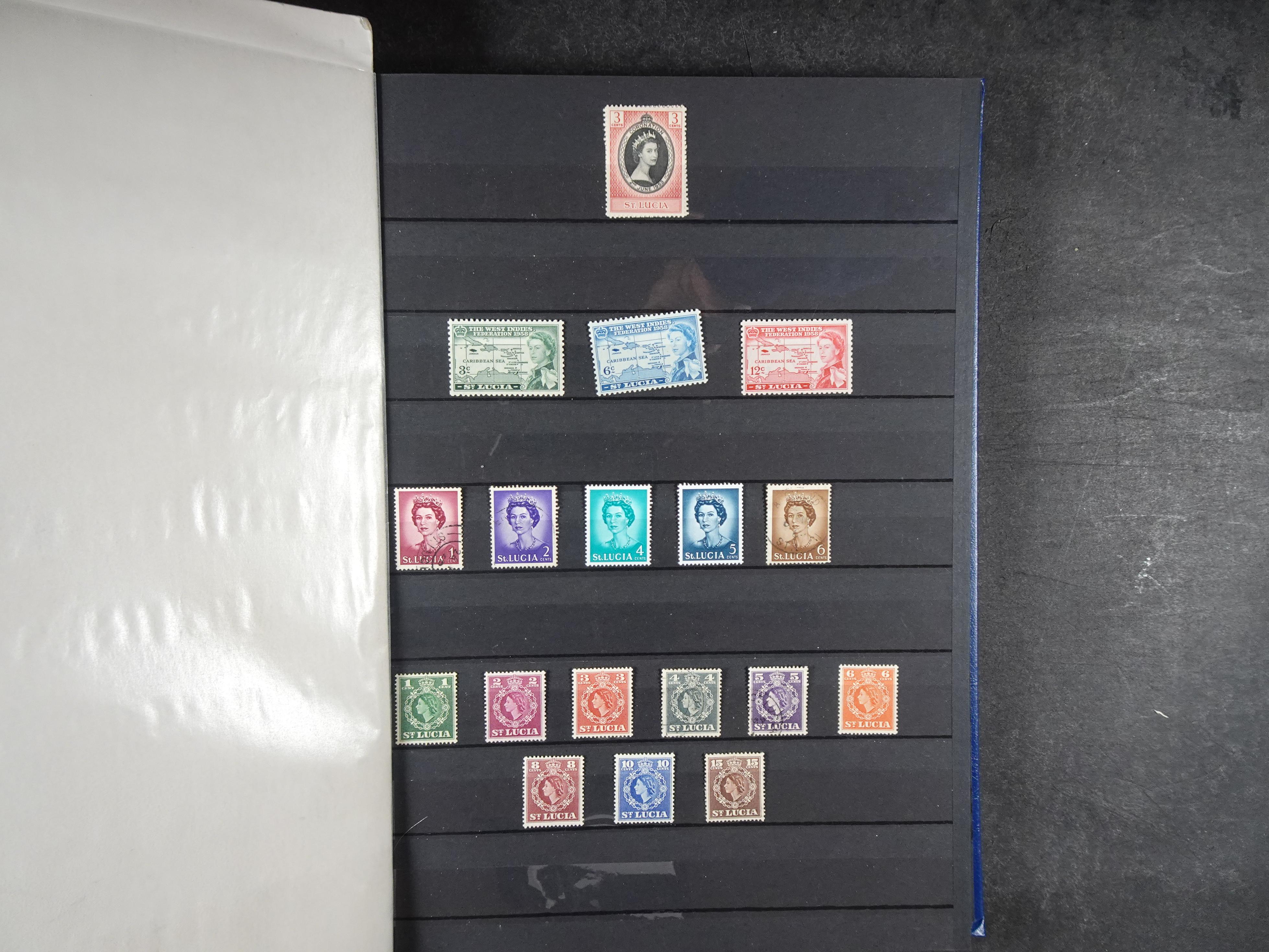 Leuke verzameling veel dubbel op elkaar gestoken aanwezig. 38